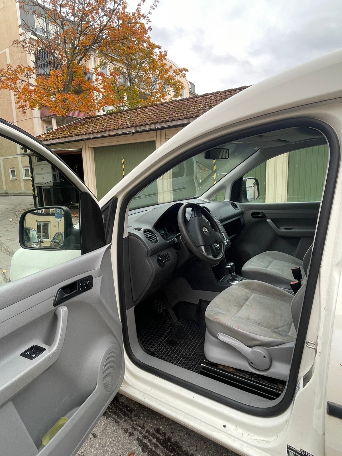 Volkswagen Caddy 2008, bild 2/7