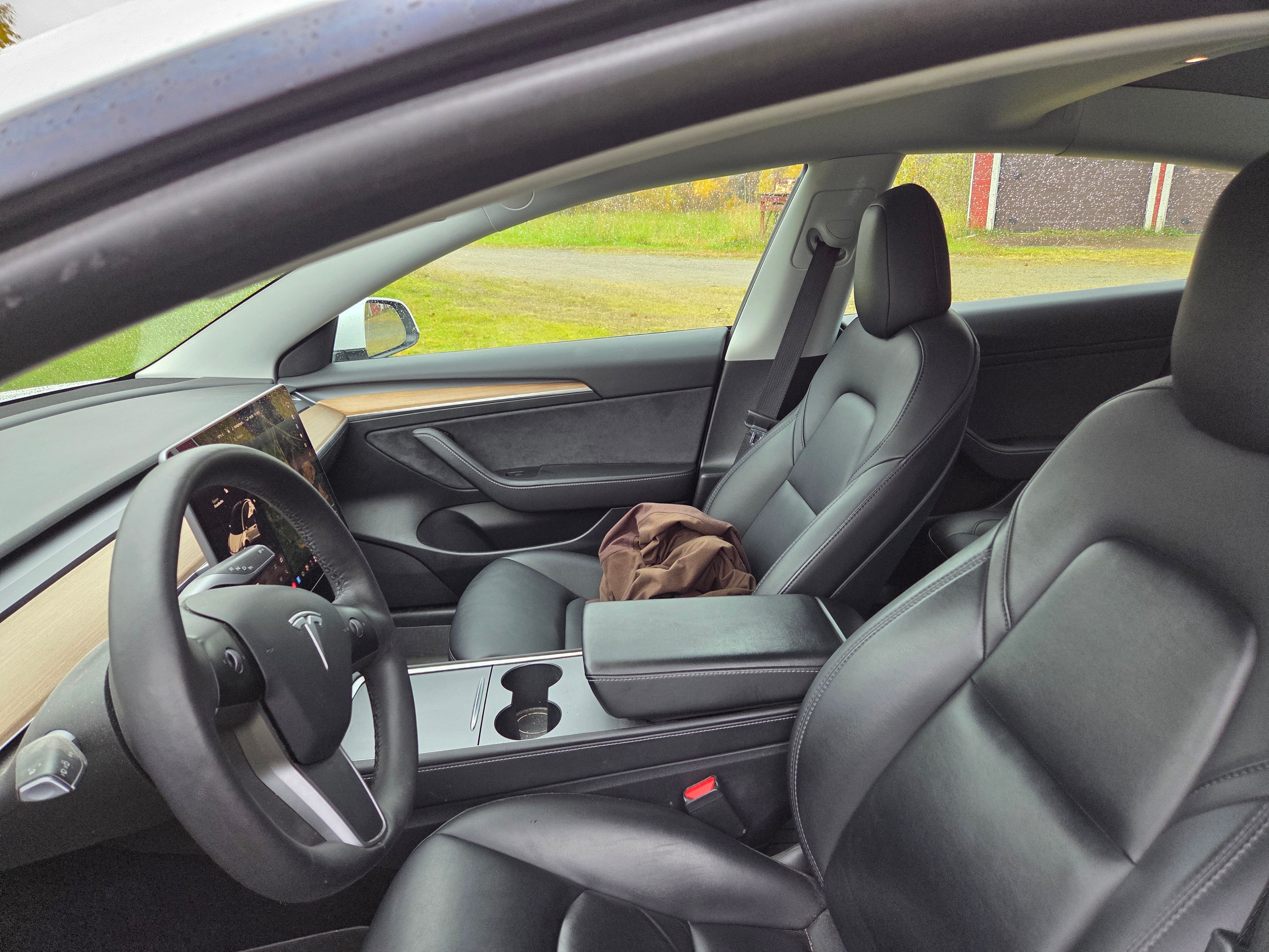 Tesla Model 3 Long Range AWD 2021, kuva 2/4