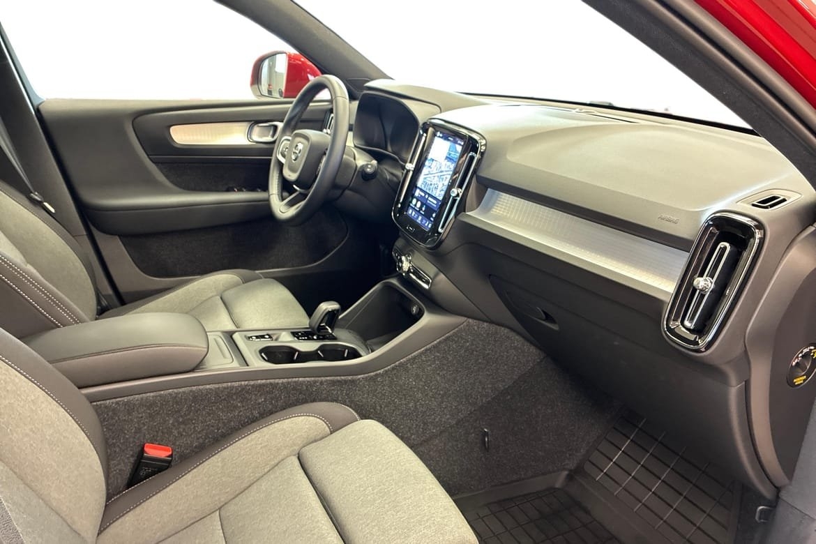 Volvo XC40 B4 FWD Bensin Core 2025, kuva 6/10