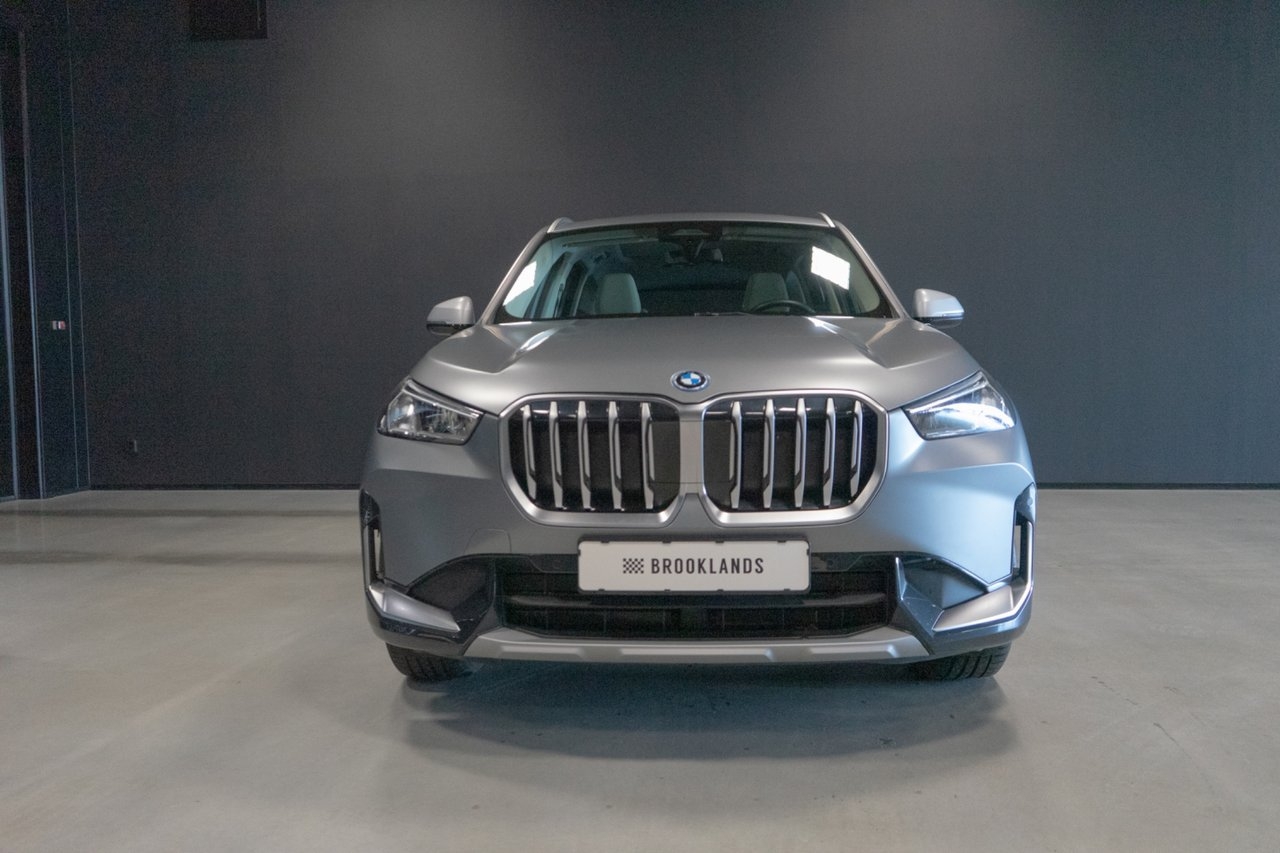 BMW X1 xDrive25e xLine 2023, photo 5/10