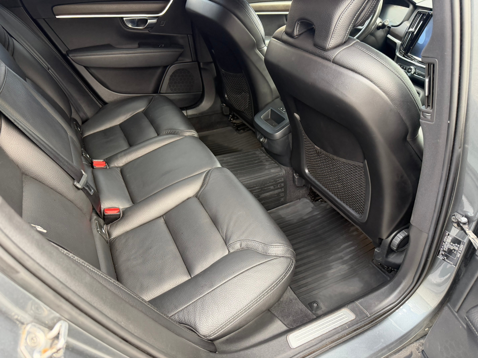 Volvo V90 Cross Country 2019, photo 6/10