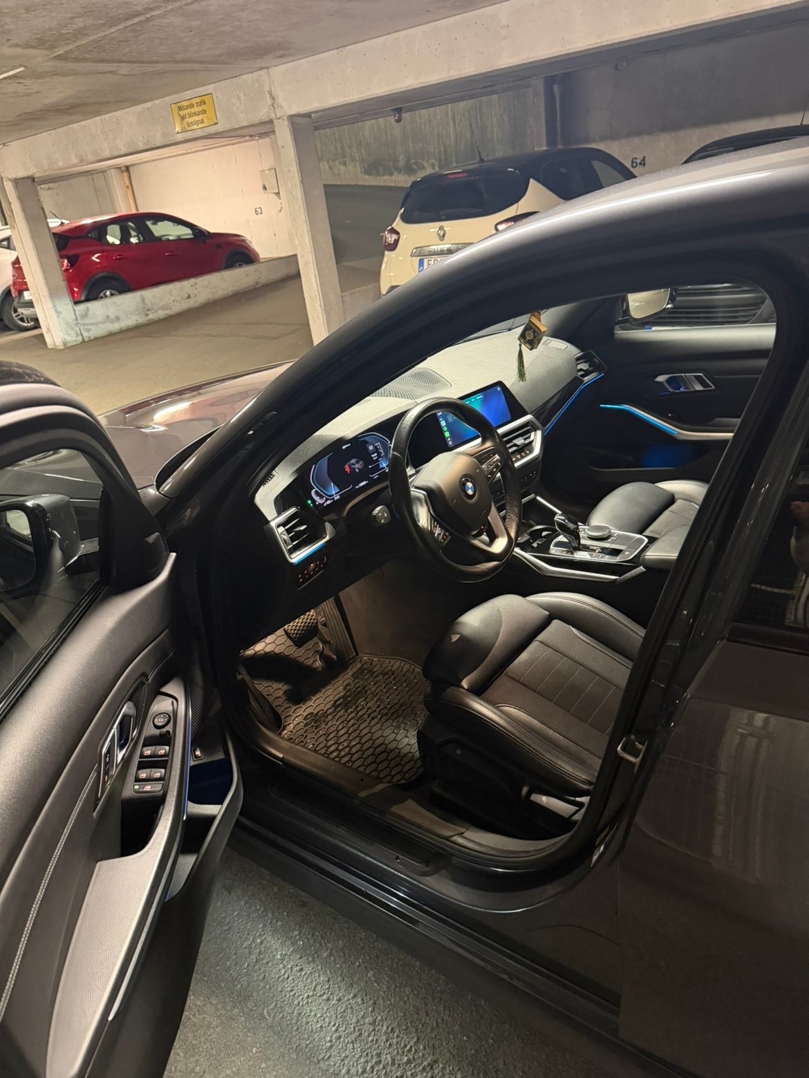 BMW 330 e Sedan Steptronic 2020, photo 6/9