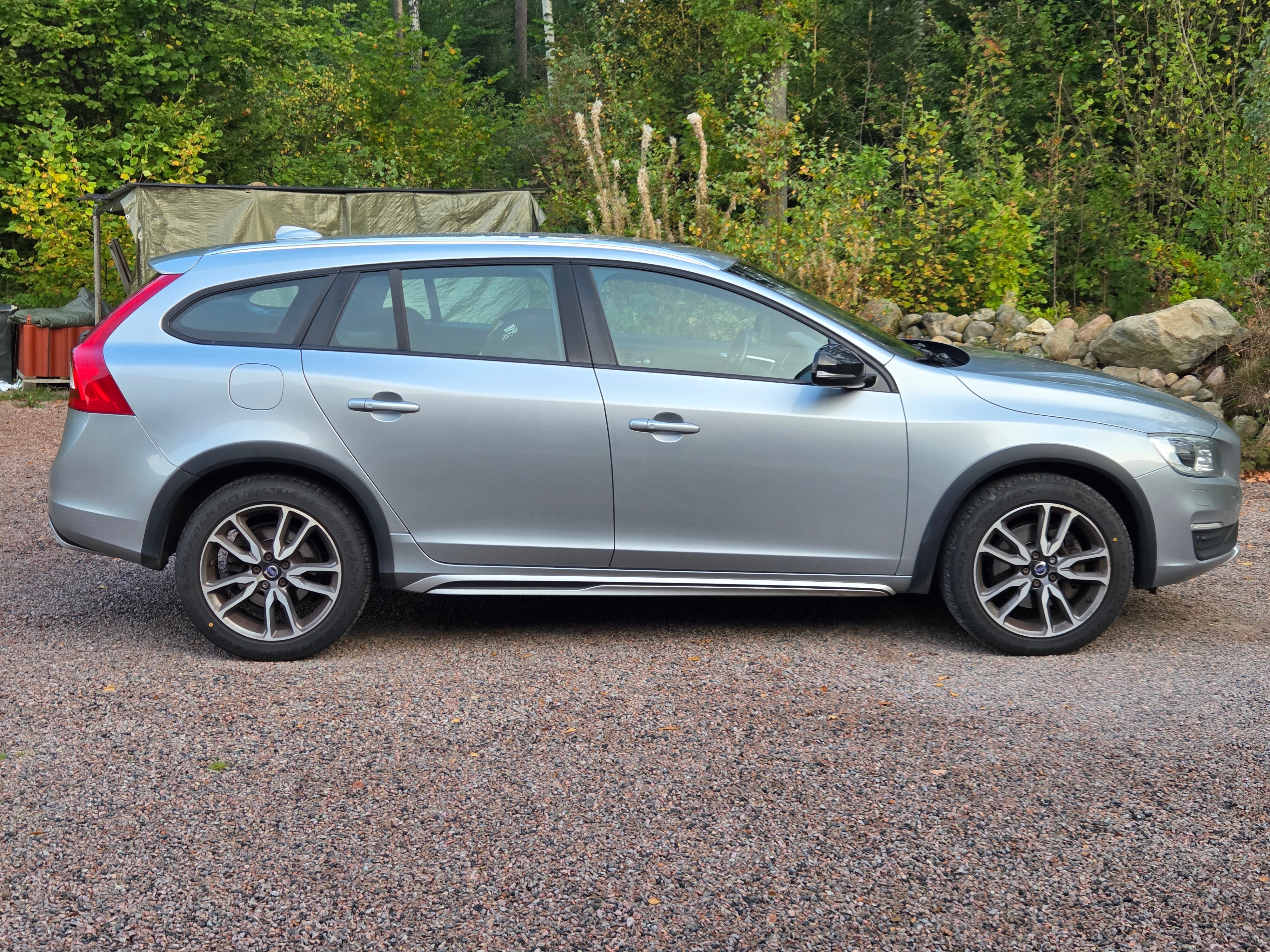 Volvo V60 Cross Country 2016, bild 2/10