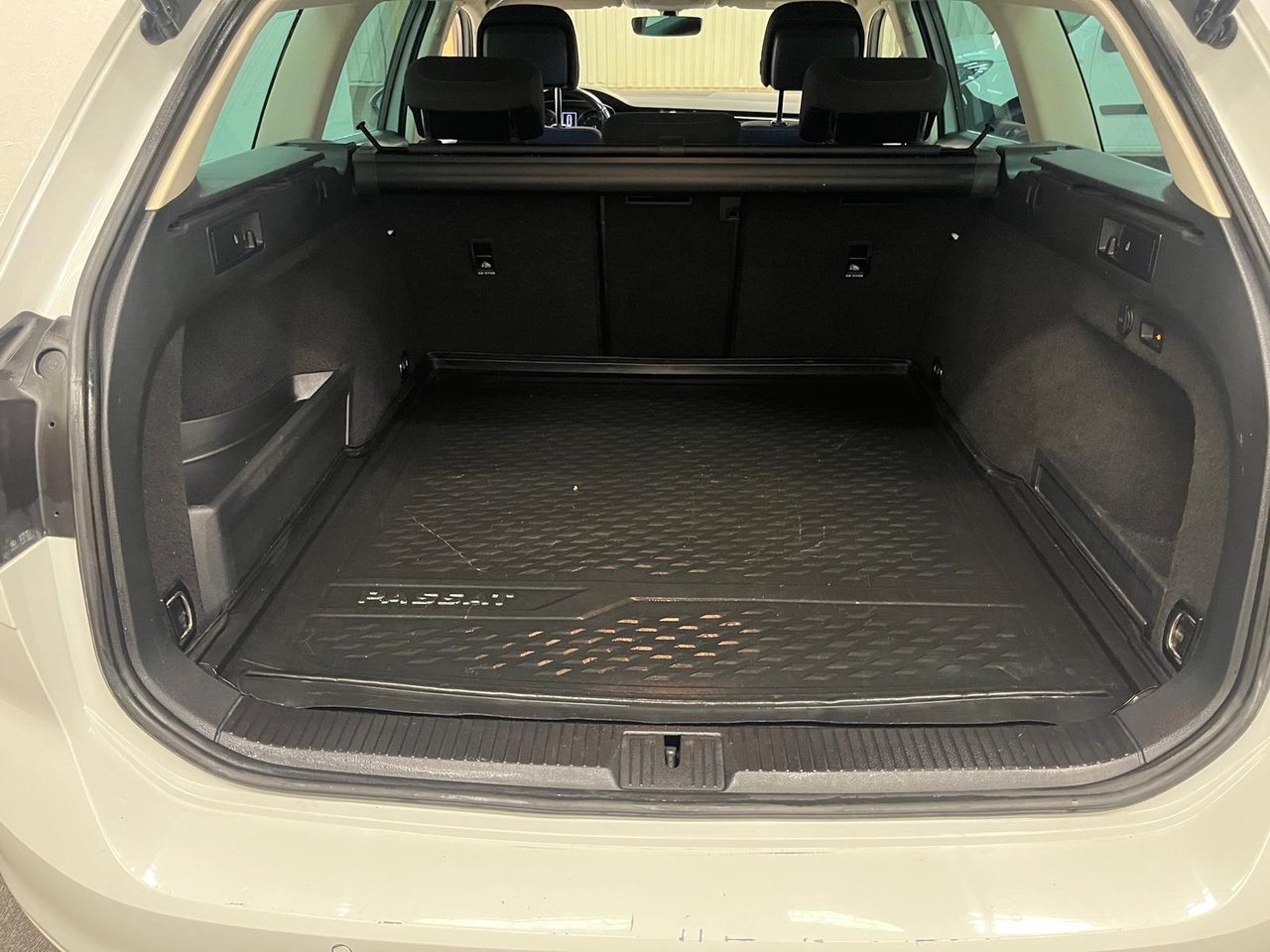 Volkswagen Passat 2016, bild 5/8