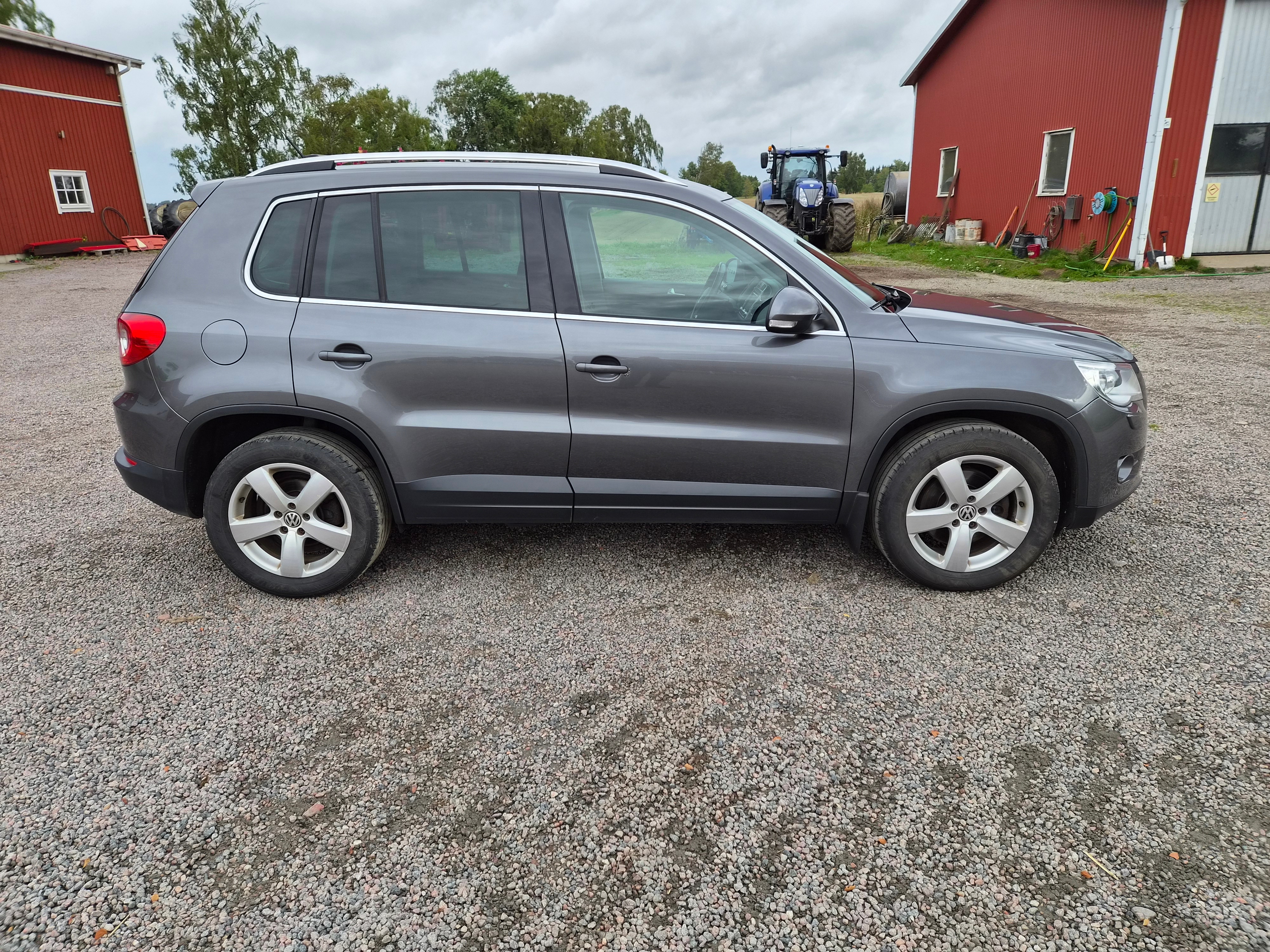 Volkswagen Tiguan 2011, bild 7/10