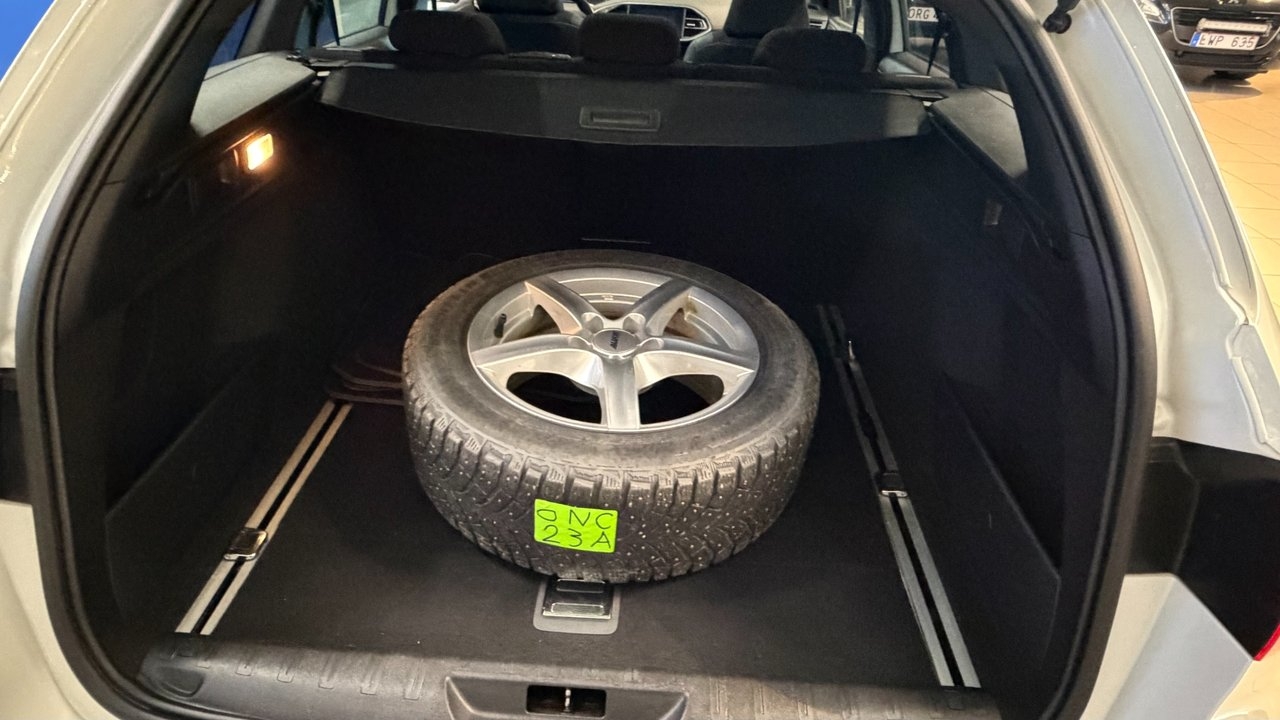 Peugeot 308 2019, bild 4/9