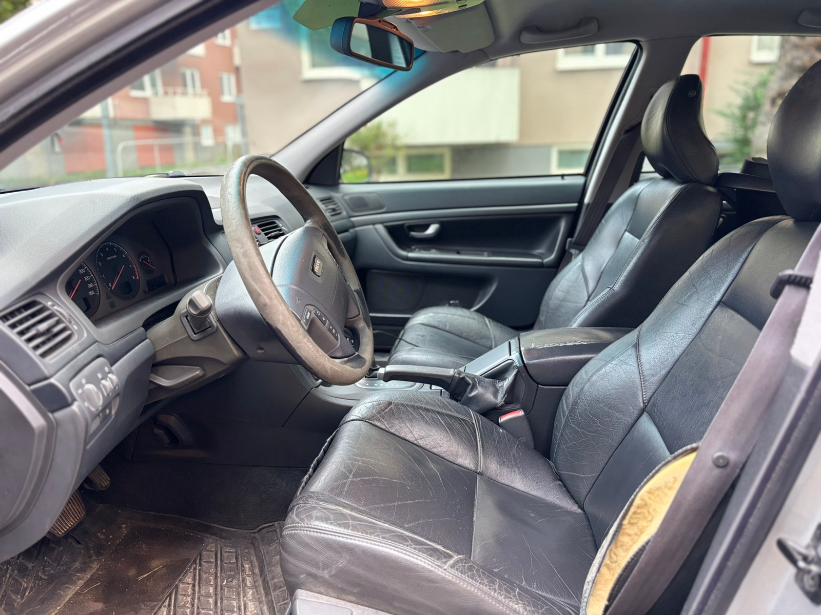 Volvo S80 2.4 Automatisk 2002, bild 7/8