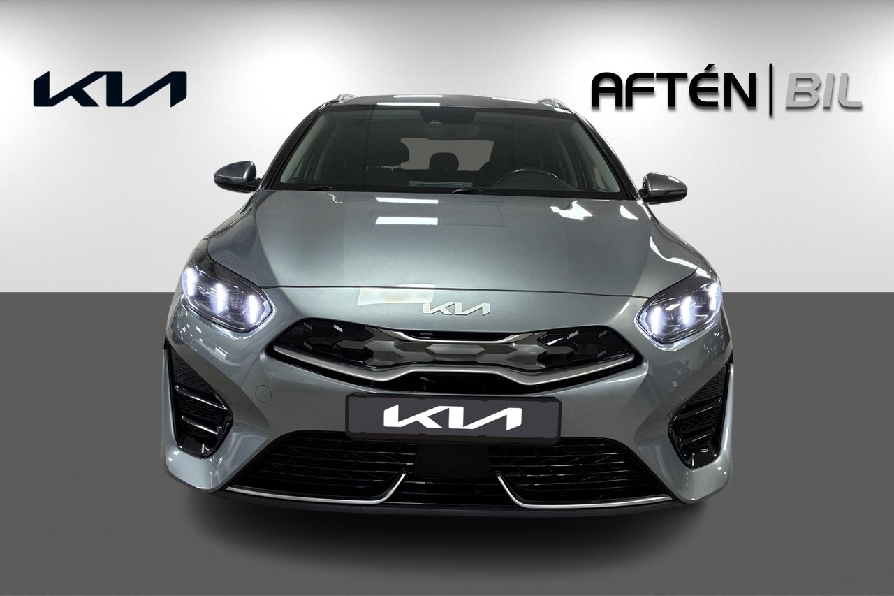 Kia Ceed SW PHEW Action 2024, photo 3/10