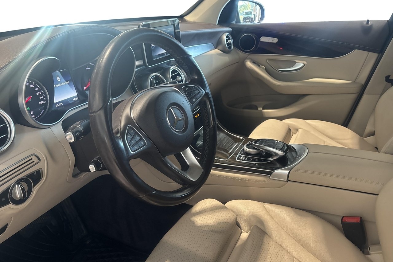 Mercedes-Benz GLC 2017, bild 6/10