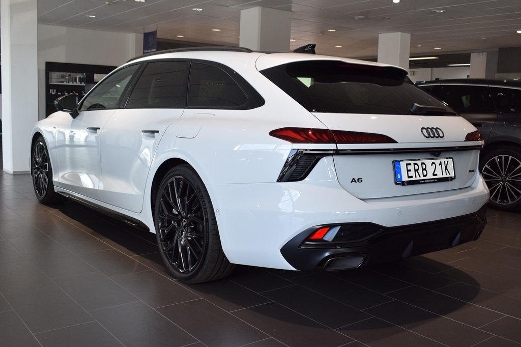 Audi A6 Avant e-hybrid Q S-line Edtion 2026, bild 2/8