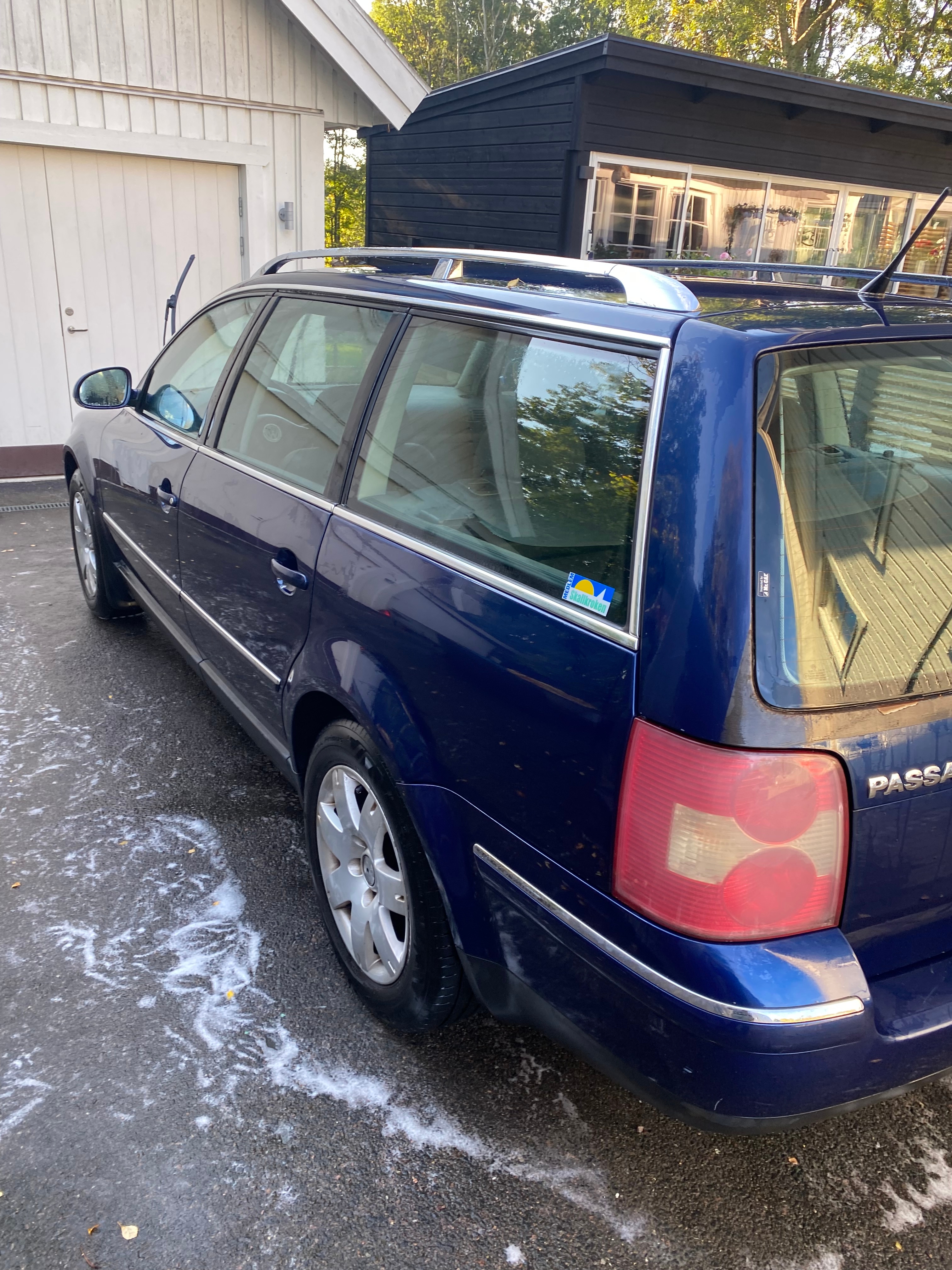 Volkswagen Passat Variant 1.8 T Manuell 2004, bild 2/7