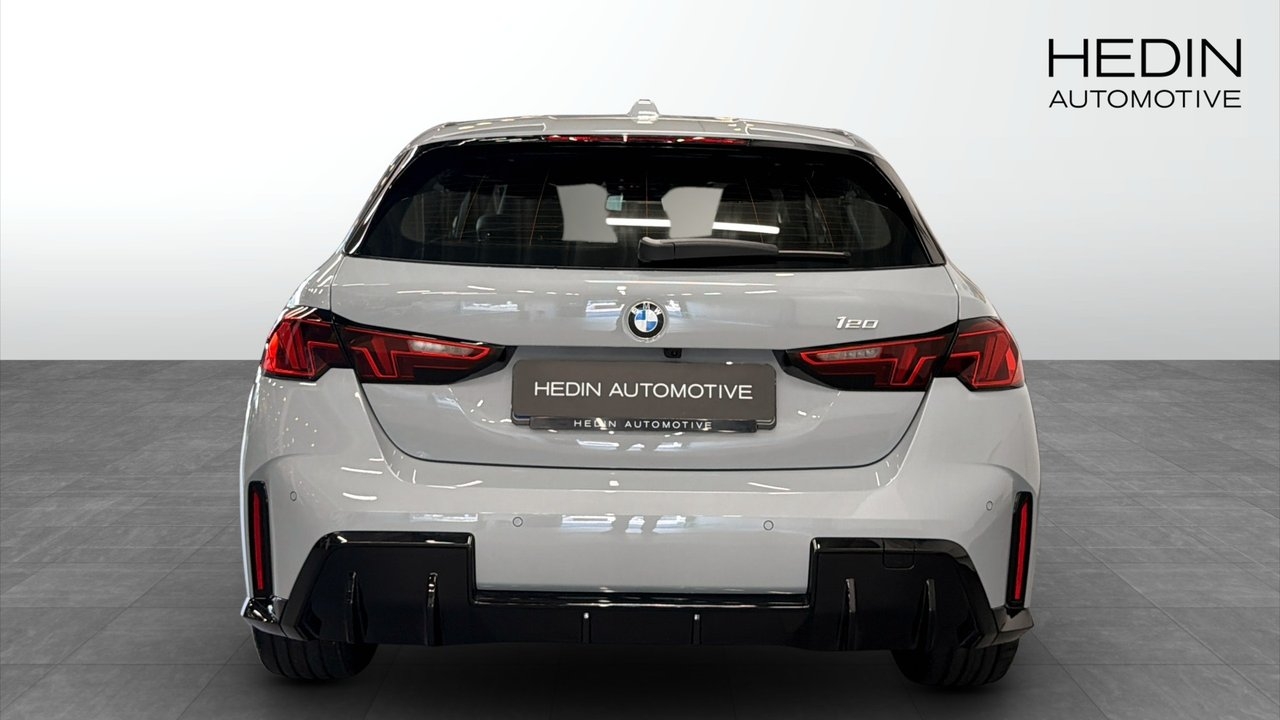 BMW 120 i M Sport Rattvärme 2026, bild 6/10