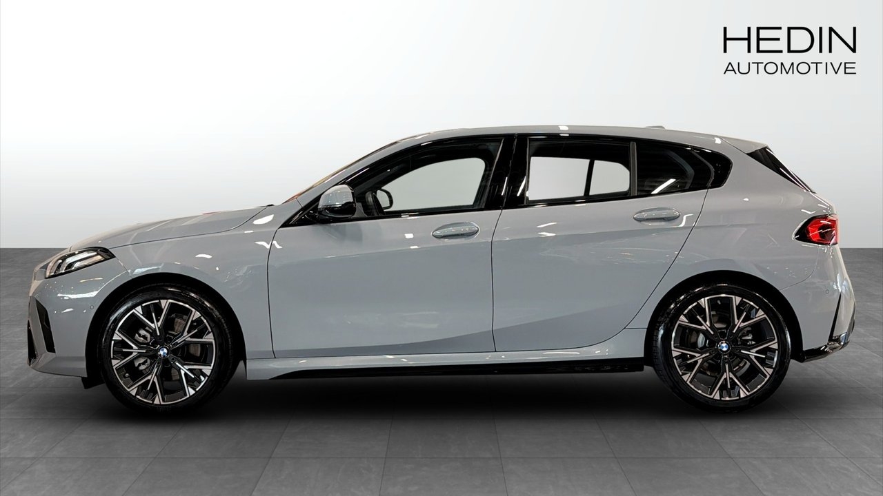 BMW 120 i M Sport Rattvärme 2026, bild 5/10