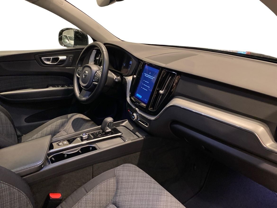 Volvo XC60 Recharge T6 Core Edition 2023, bild 7/10
