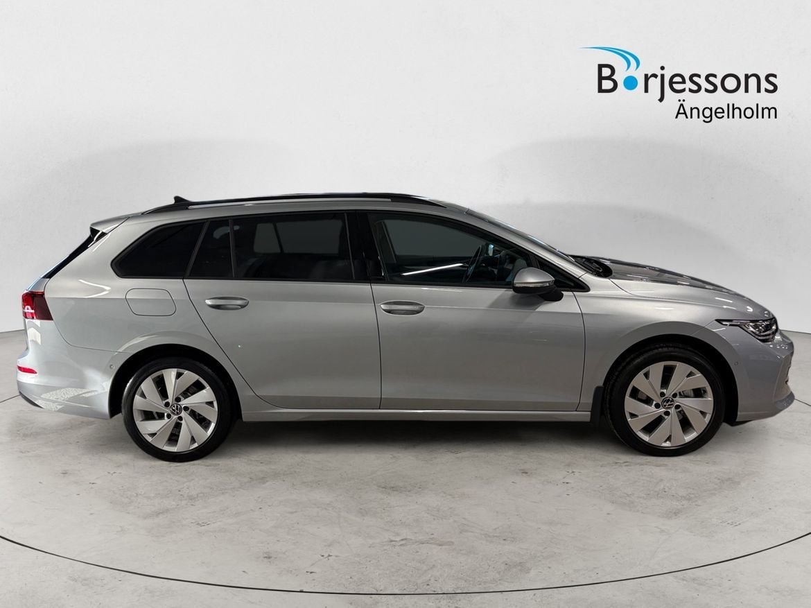 Volkswagen Golf 1,5 eTSI 150 HK DSG Drag 2026, bild 2/8