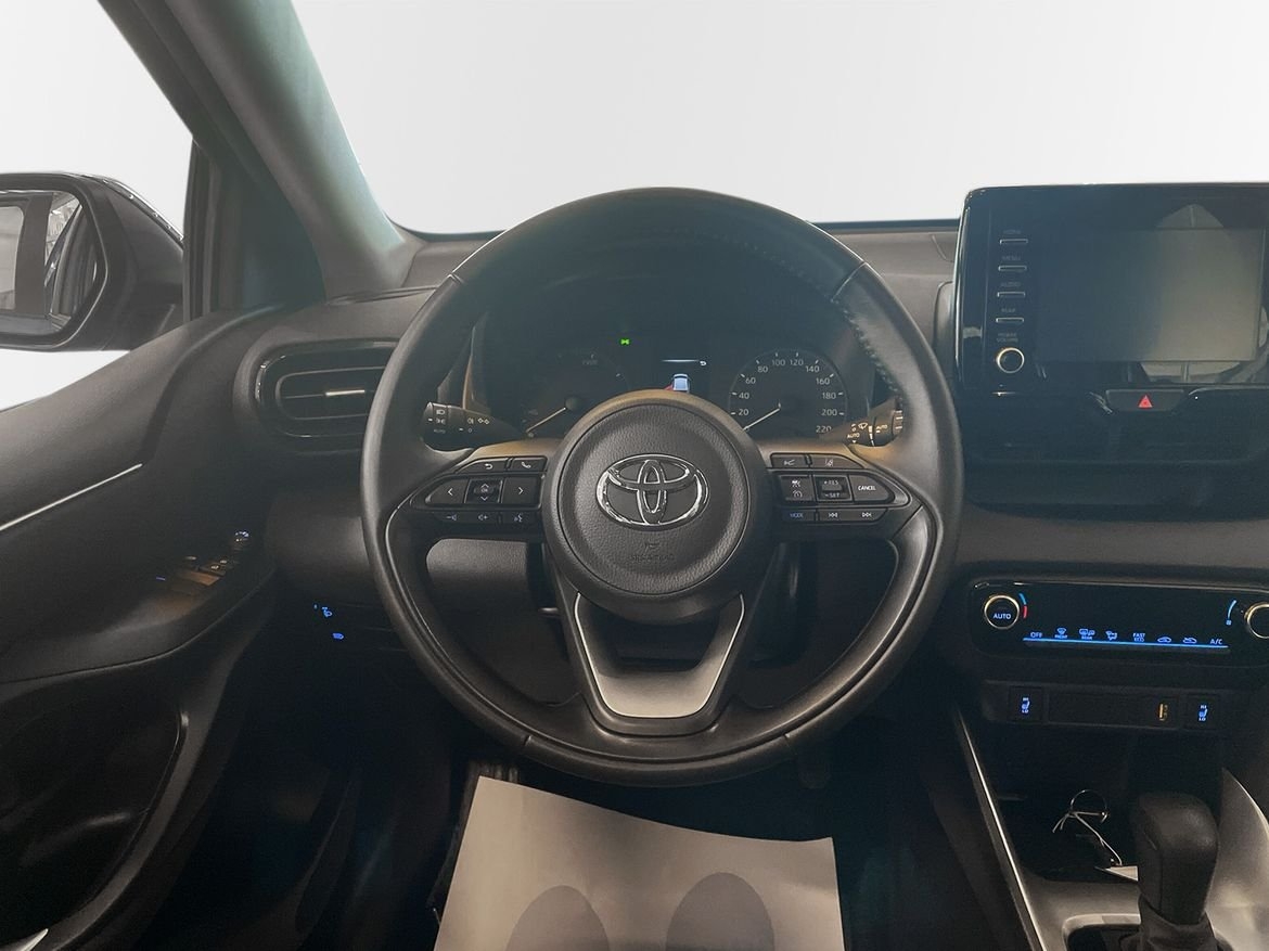 Toyota Yaris 2023, bild 7/8