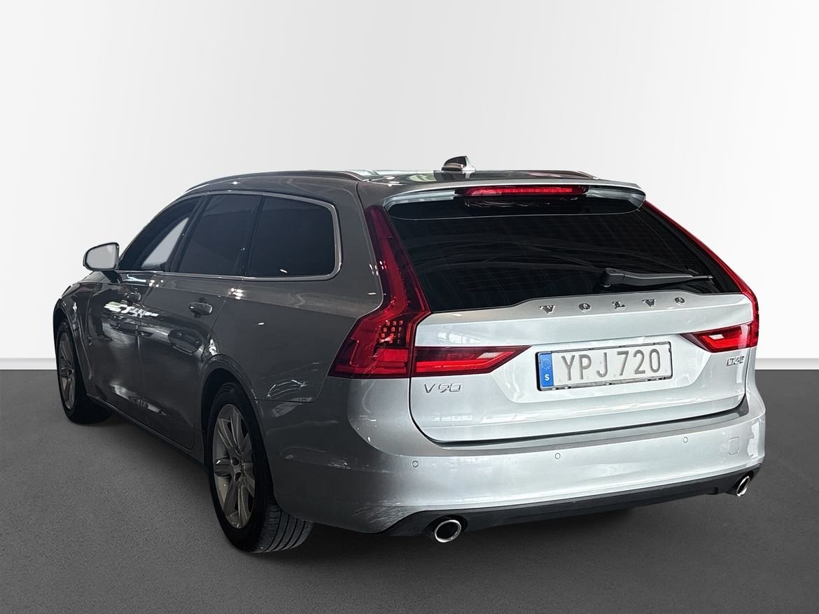 Volvo V90 D3 AWD Business Advanced 2018, bild 2/9