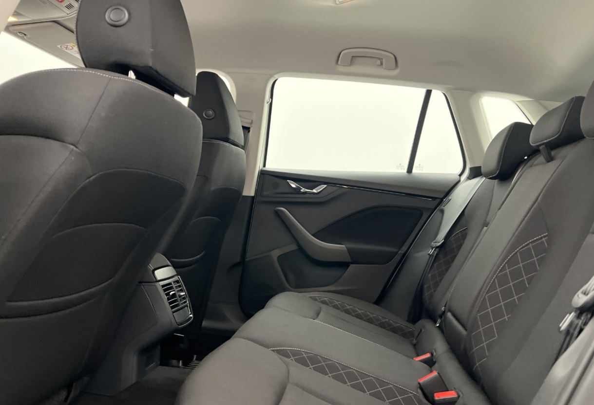 Skoda Kamiq 1.0 TGI G-Tec Manuell 2023, bild 6/10