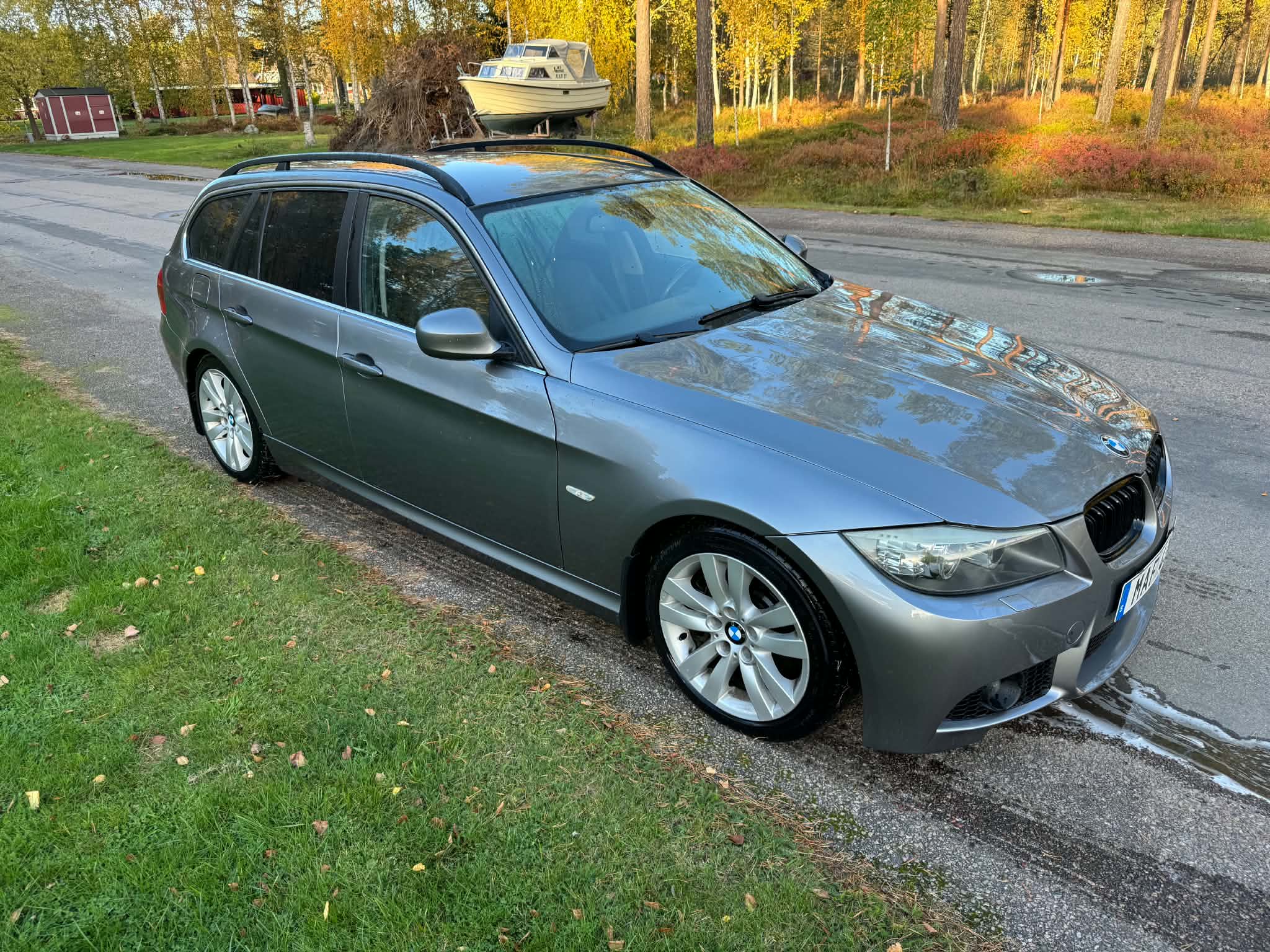 BMW 330 d Touring Manuell 2009, bild 3/8