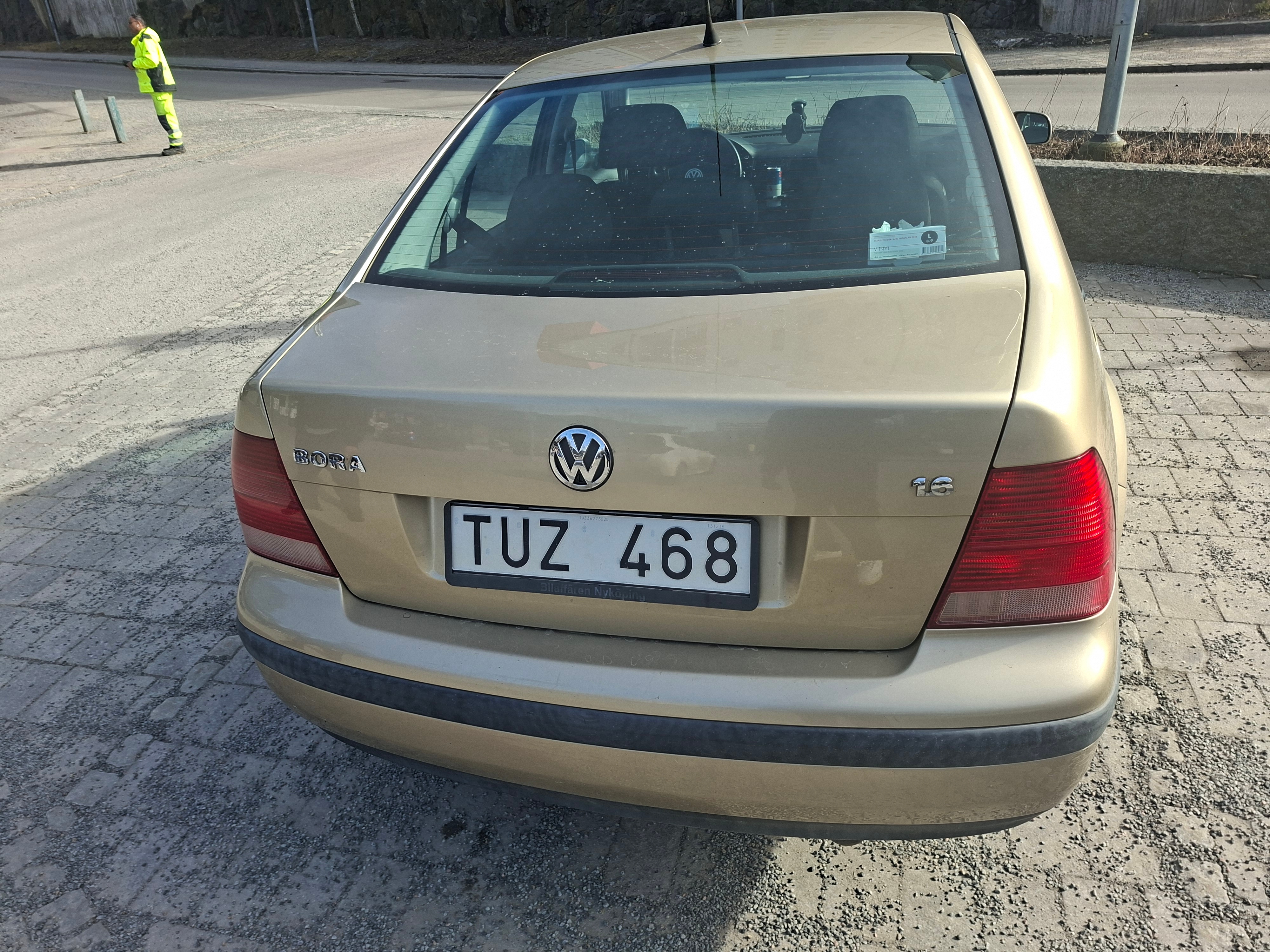Volkswagen Bora 1.6 Manuell 2003, bild 2/4