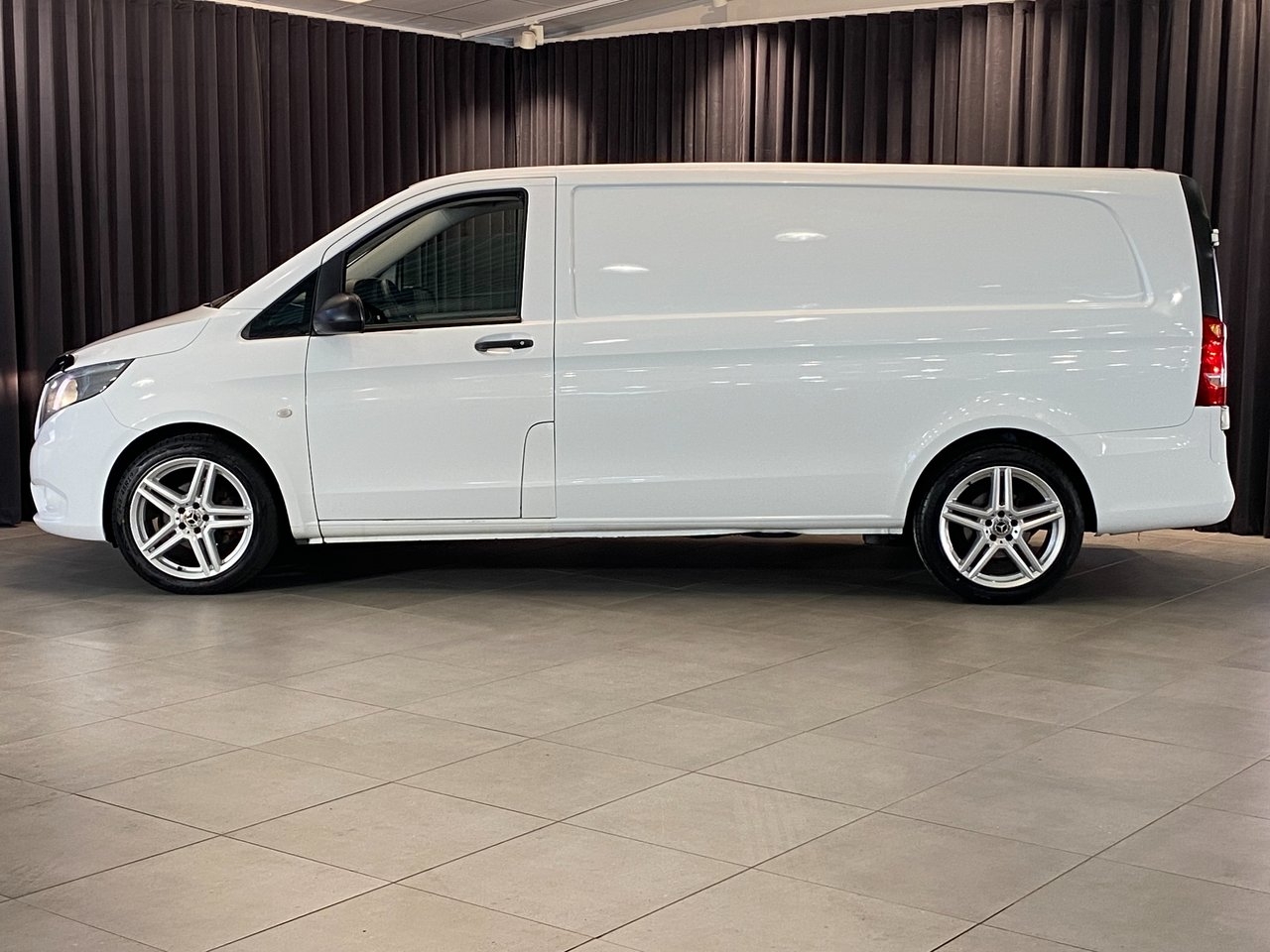 Mercedes-Benz Vito 2016, photo 3/10