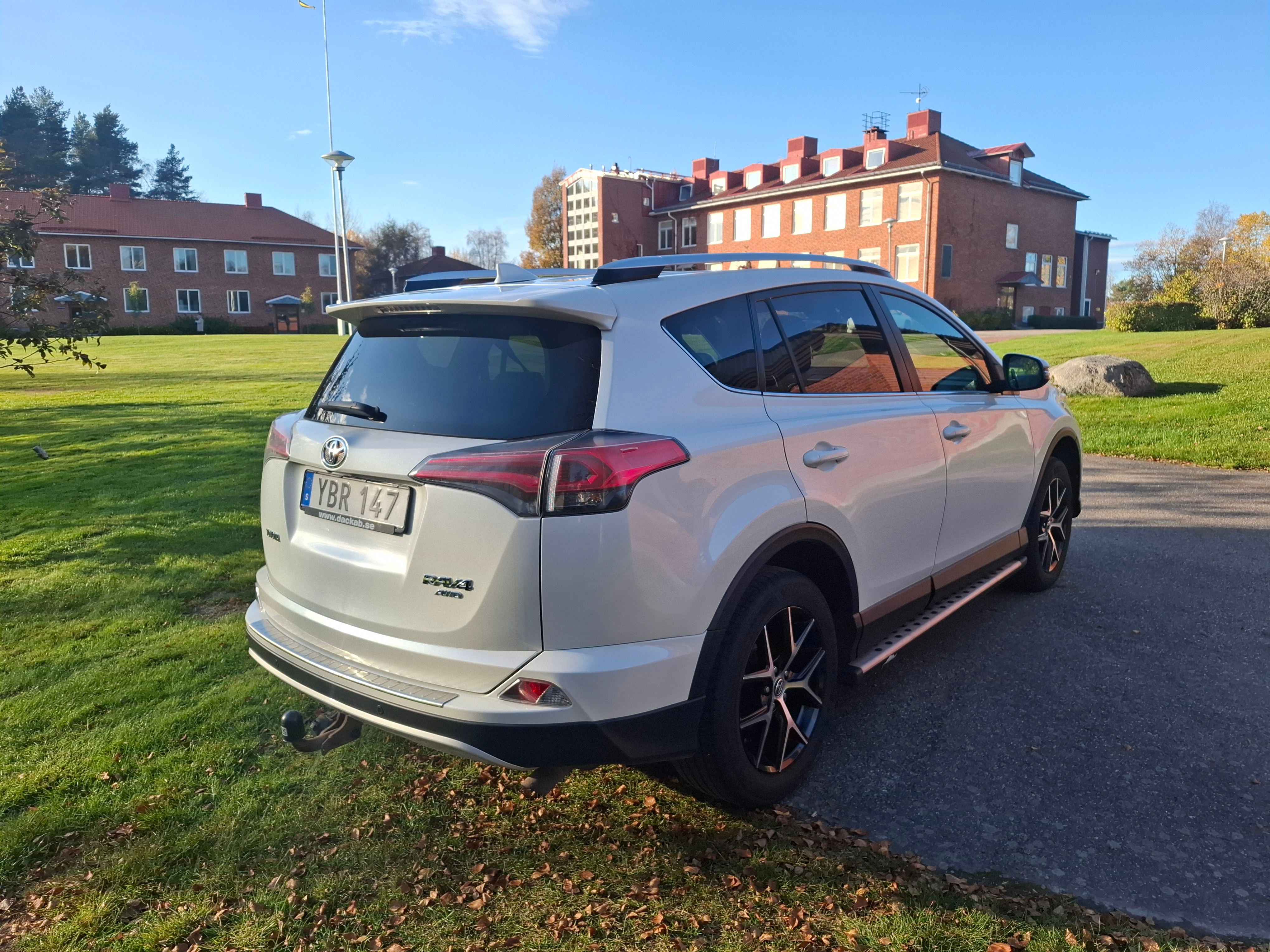 Toyota RAV4 2016, kuva 3/8