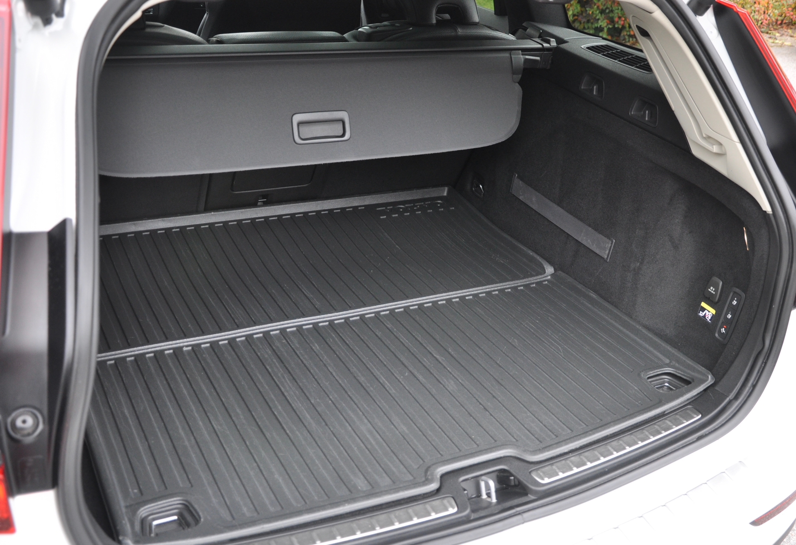 Volvo V60 Cross Country 2019, bild 5/6