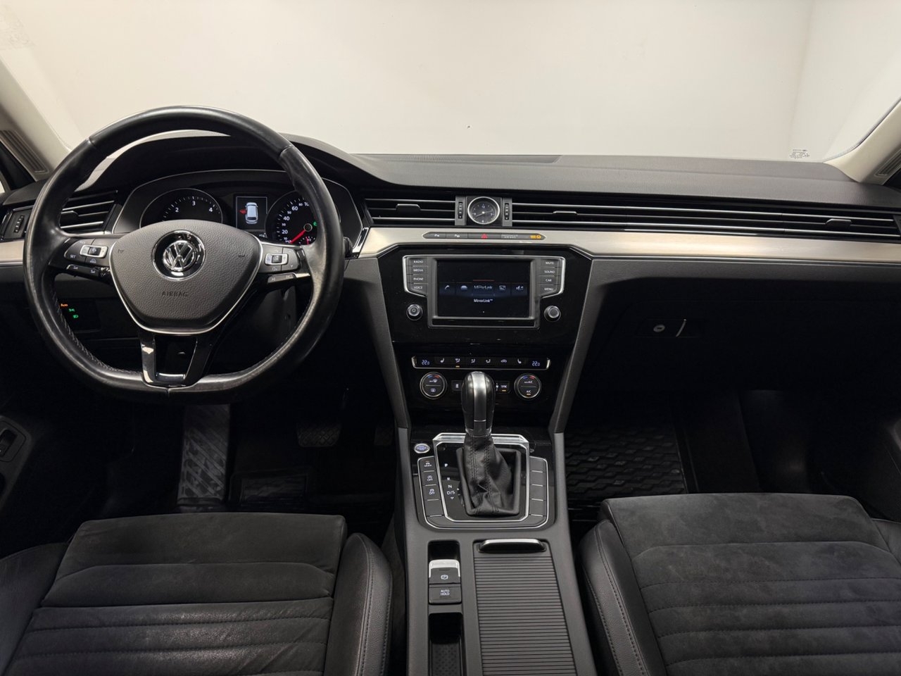Volkswagen Passat 2015, bild 7/10