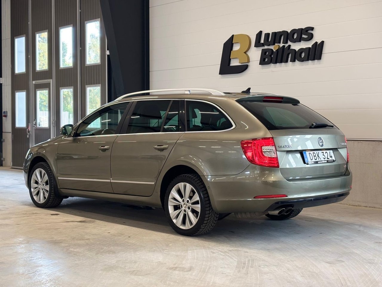 Skoda Superb 2014, bild 4/10