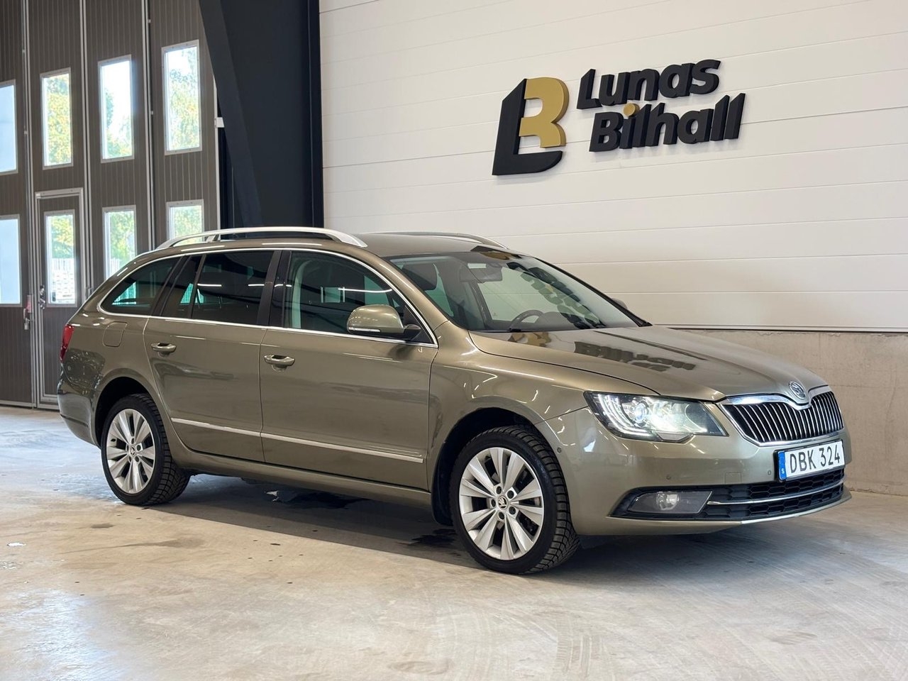 Skoda Superb 2014, bild 5/10