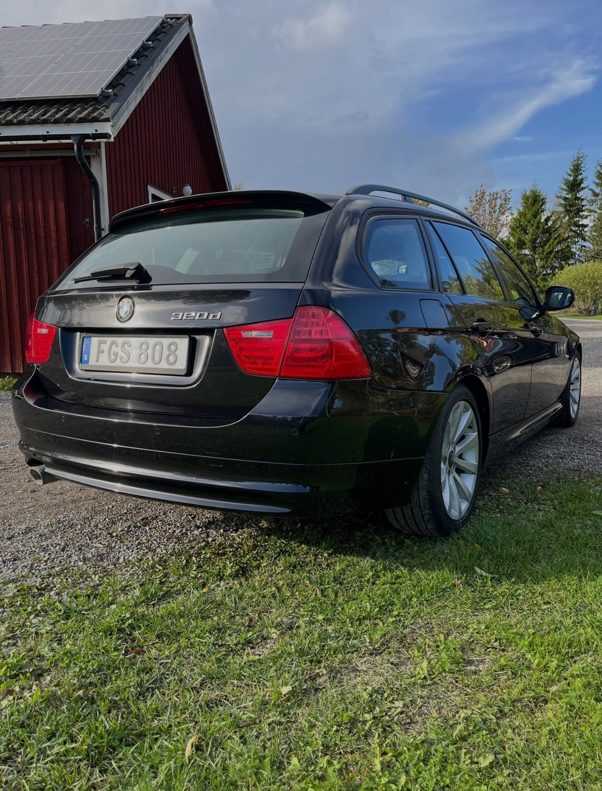 BMW 320 d Touring Automatisk 2010, bild 2/8
