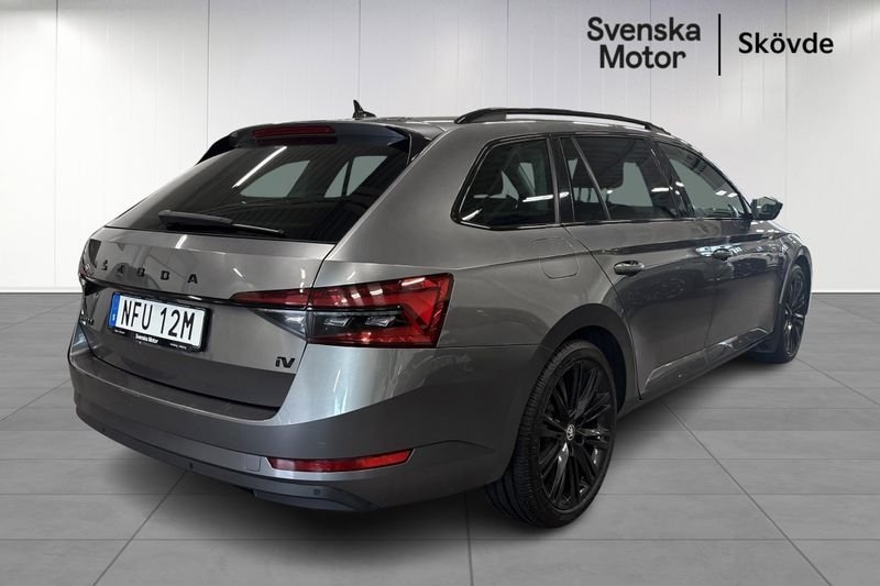 Skoda Superb 2023, kuva 4/10