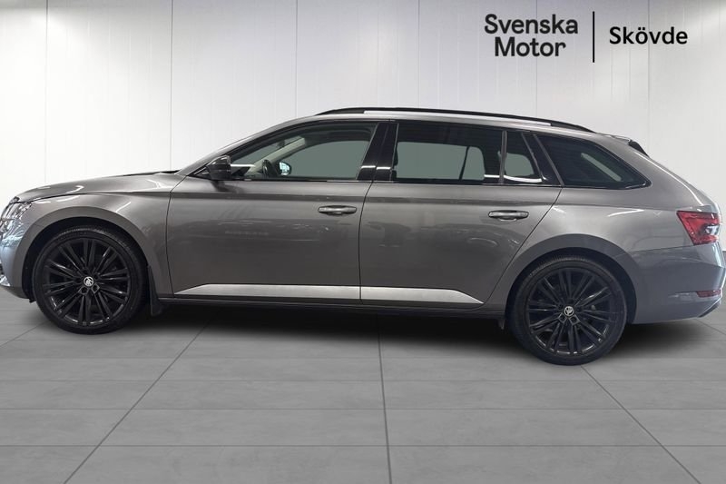 Skoda Superb 2023, kuva 3/10