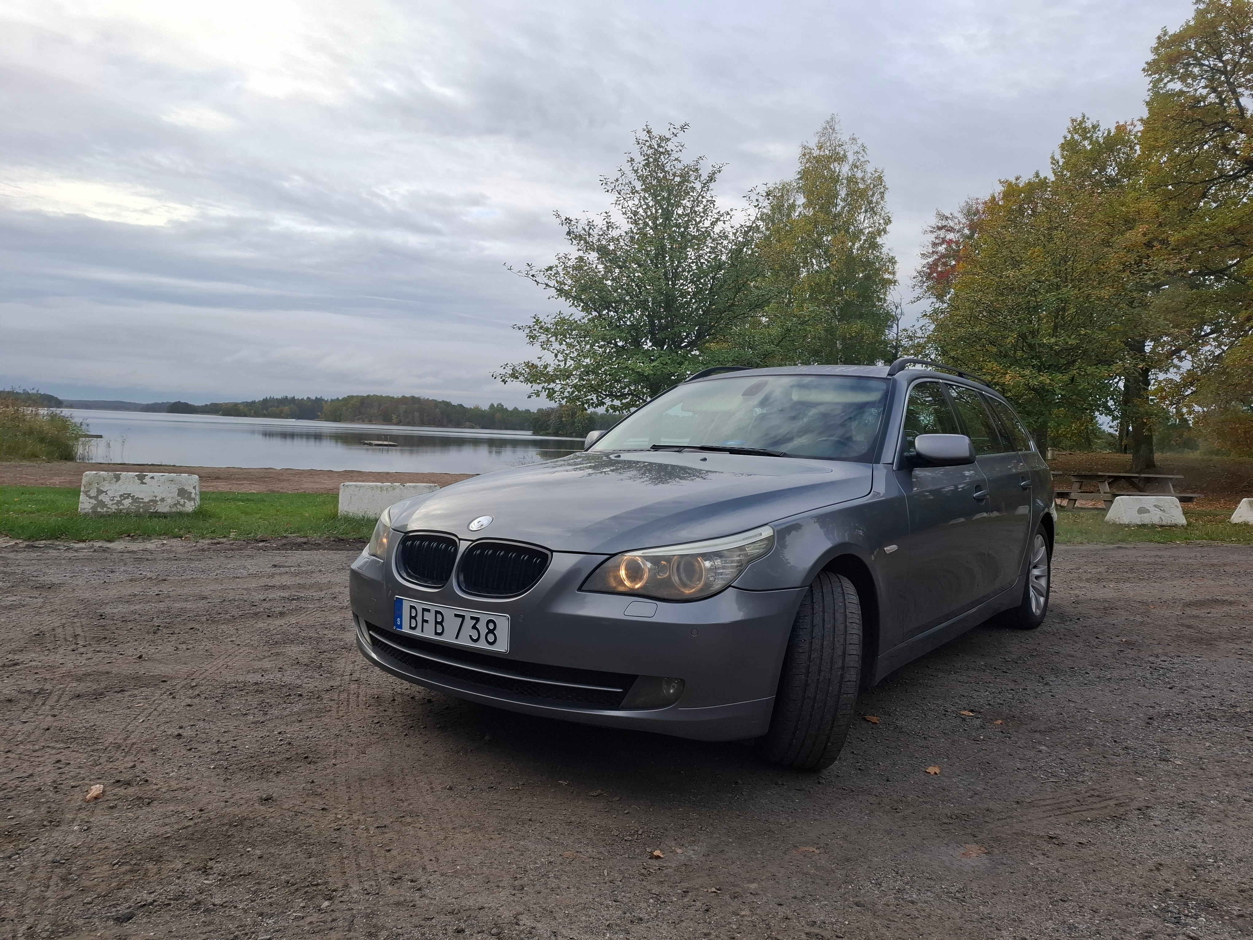 BMW 523