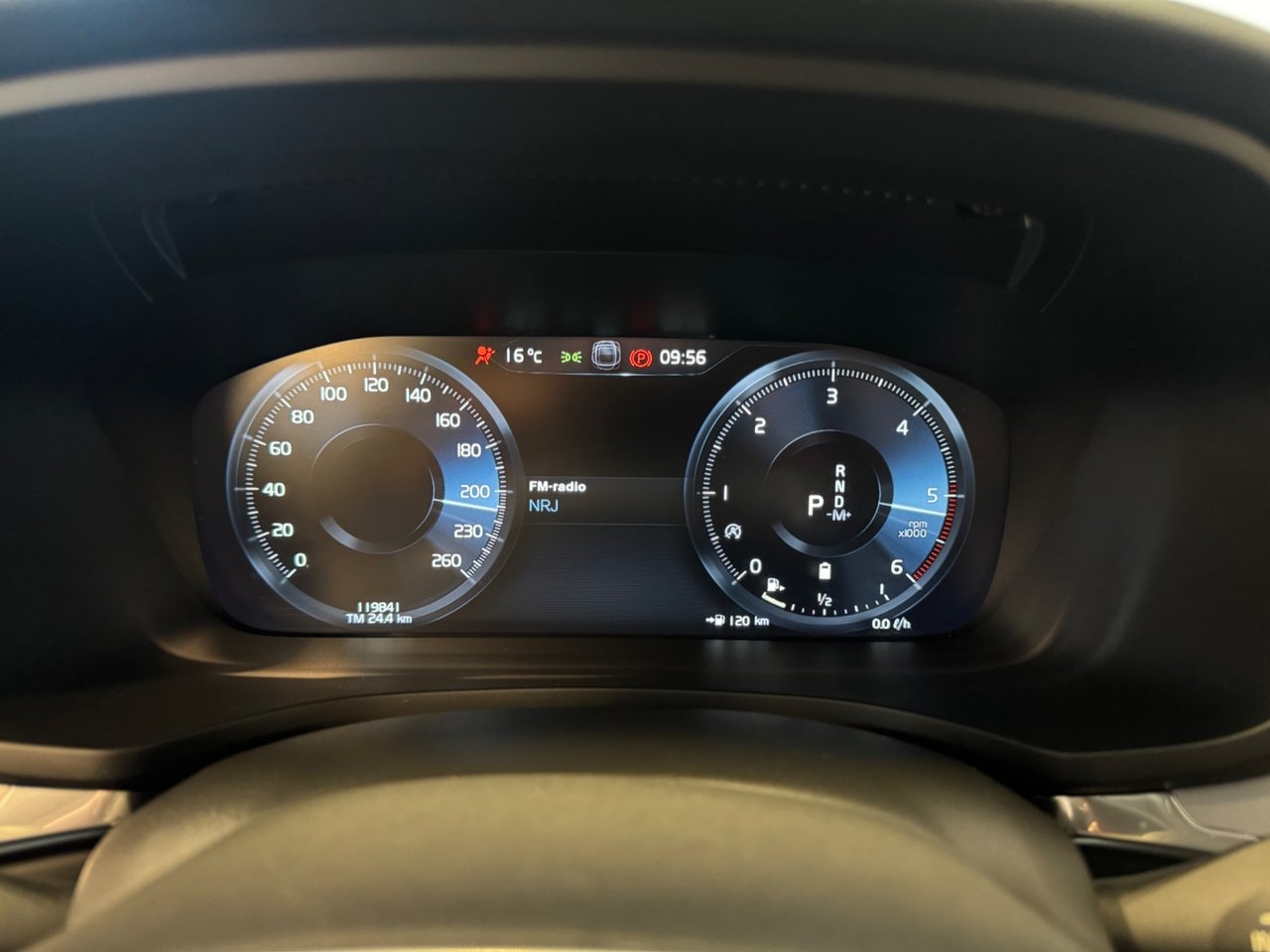 Volvo V60 Cross Country B4 AWD Advanced 2022, bild 7/10