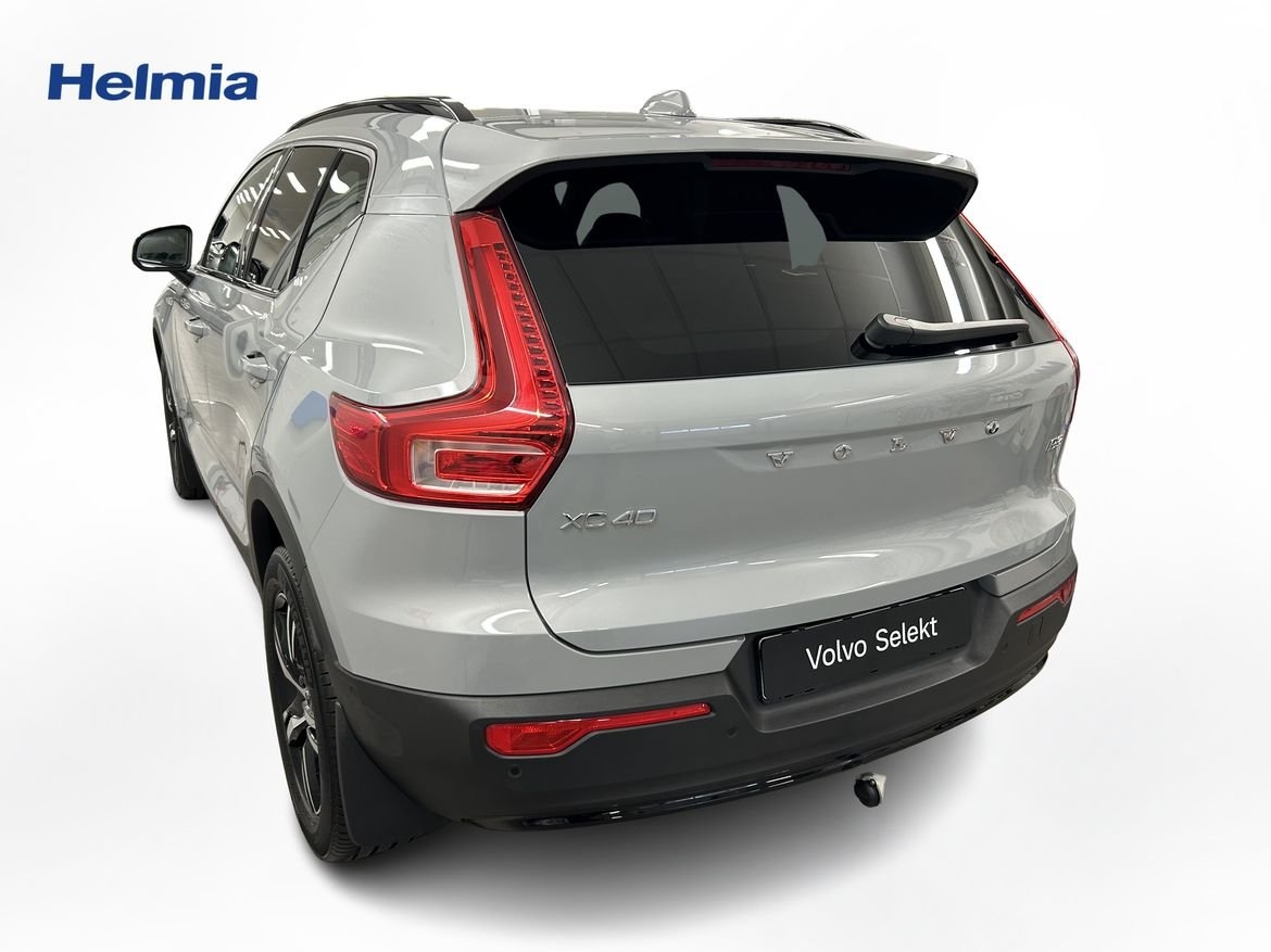 Volvo XC40 B3 FWD Bensin Plus Dark 2025, photo 5/10