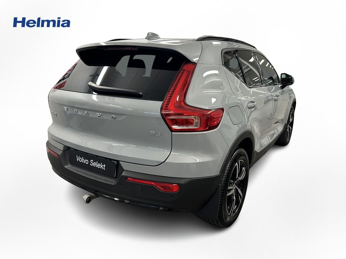 Volvo XC40 B3 FWD Bensin Plus Dark 2025, photo 7/10