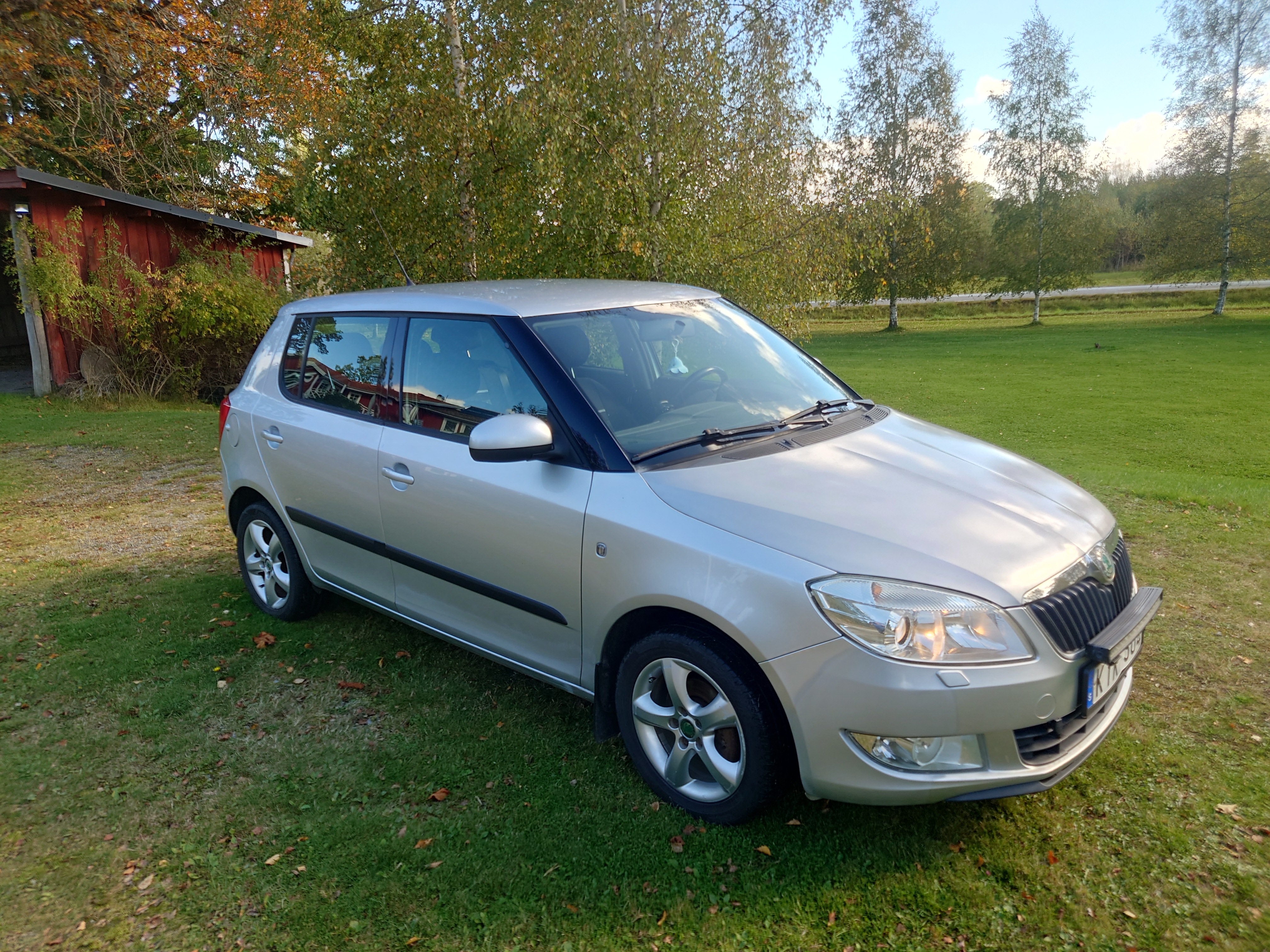 Skoda Fabia 1.6 TDI Manuell 2011, bild 2/4