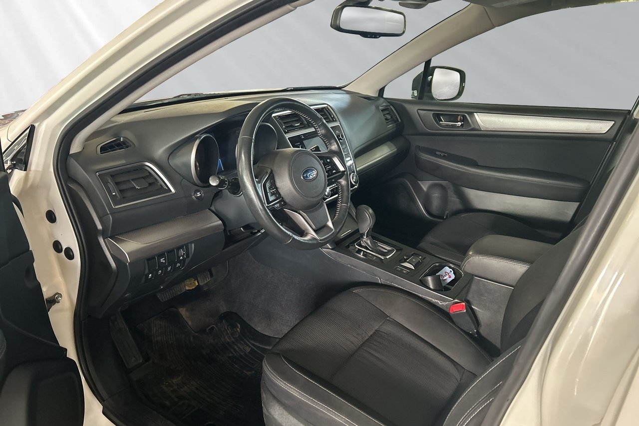 Subaru Outback 2018, photo 5/6