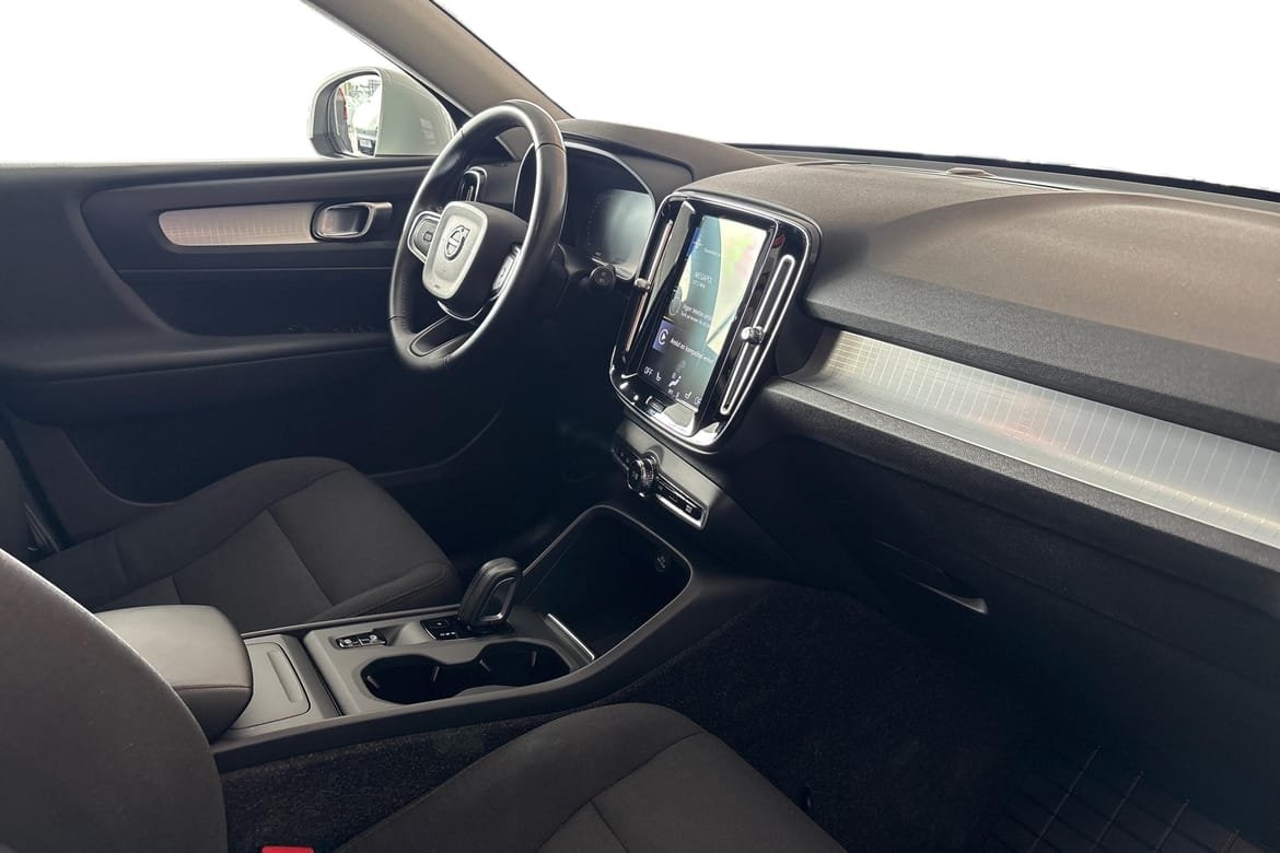 Volvo XC40 T3 FWD aut Momentum Edition 2020, kuva 7/10