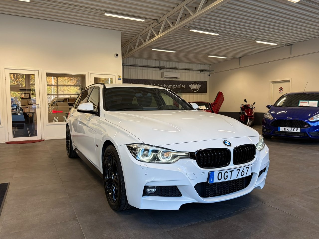 BMW 320