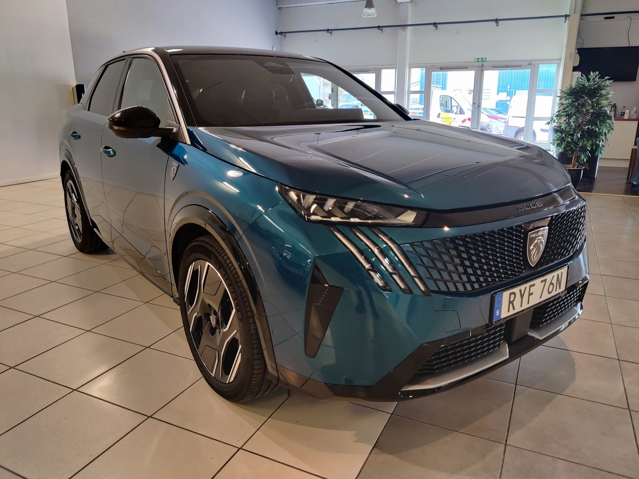 Peugeot e-3008 (RESERVERAD) GT Ultimate 2024, bild 7/8