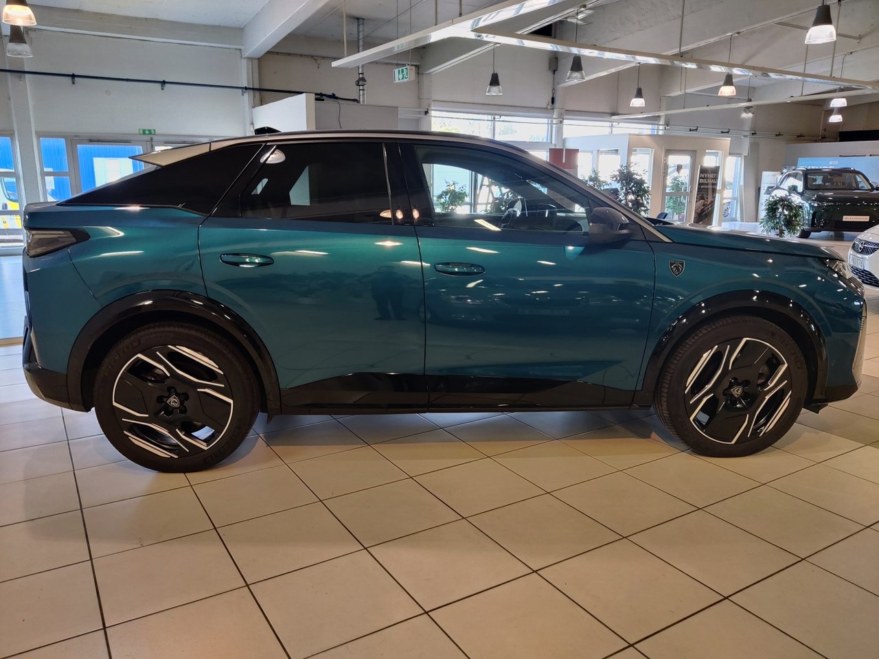 Peugeot e-3008 (RESERVERAD) GT Ultimate 2024, bild 6/8