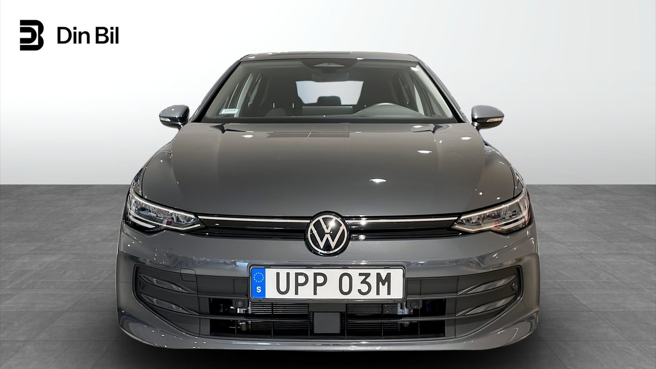Volkswagen Golf eTSI 150 DSG 2026, photo 4/10