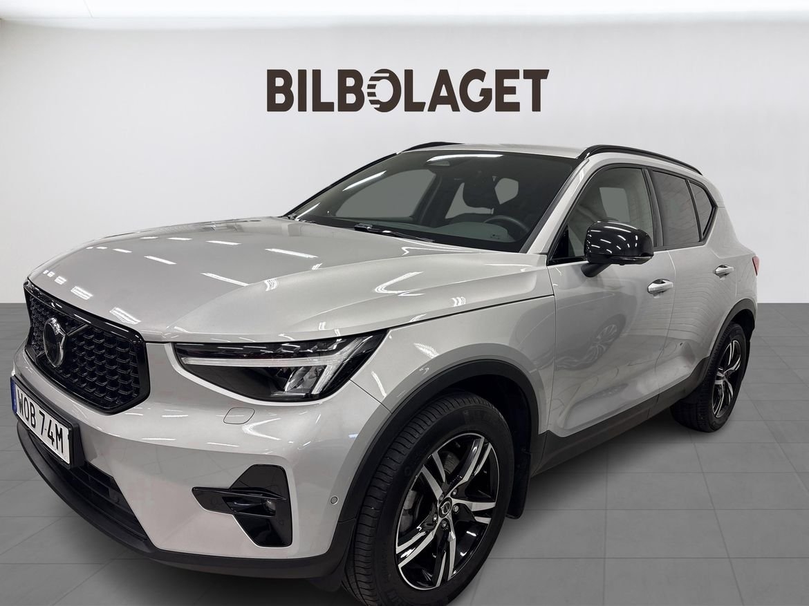 Volvo XC40 B3 FWD Bensin Plus Dark 2025, bild 2/10