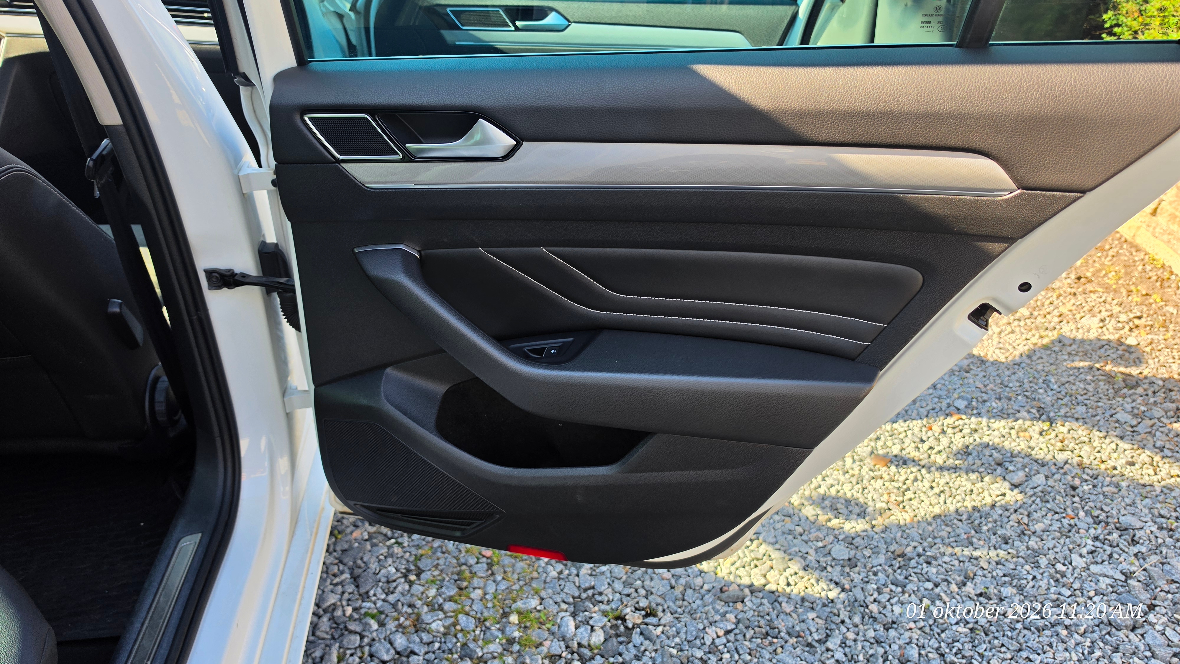 Volkswagen Passat 2022, bild 7/10