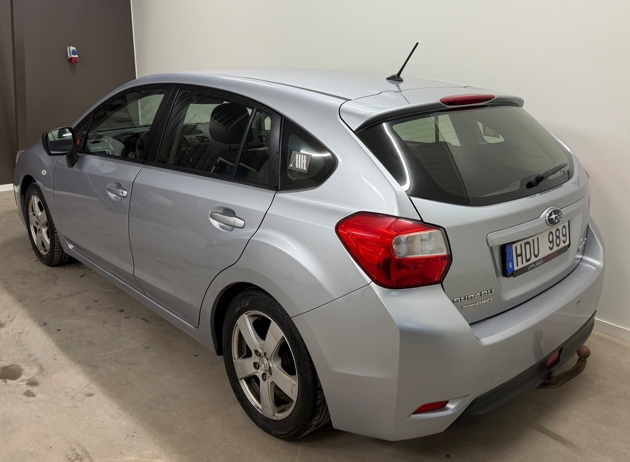 Subaru Impreza 1.6 4WD Lineartronic 2013, bild 3/10