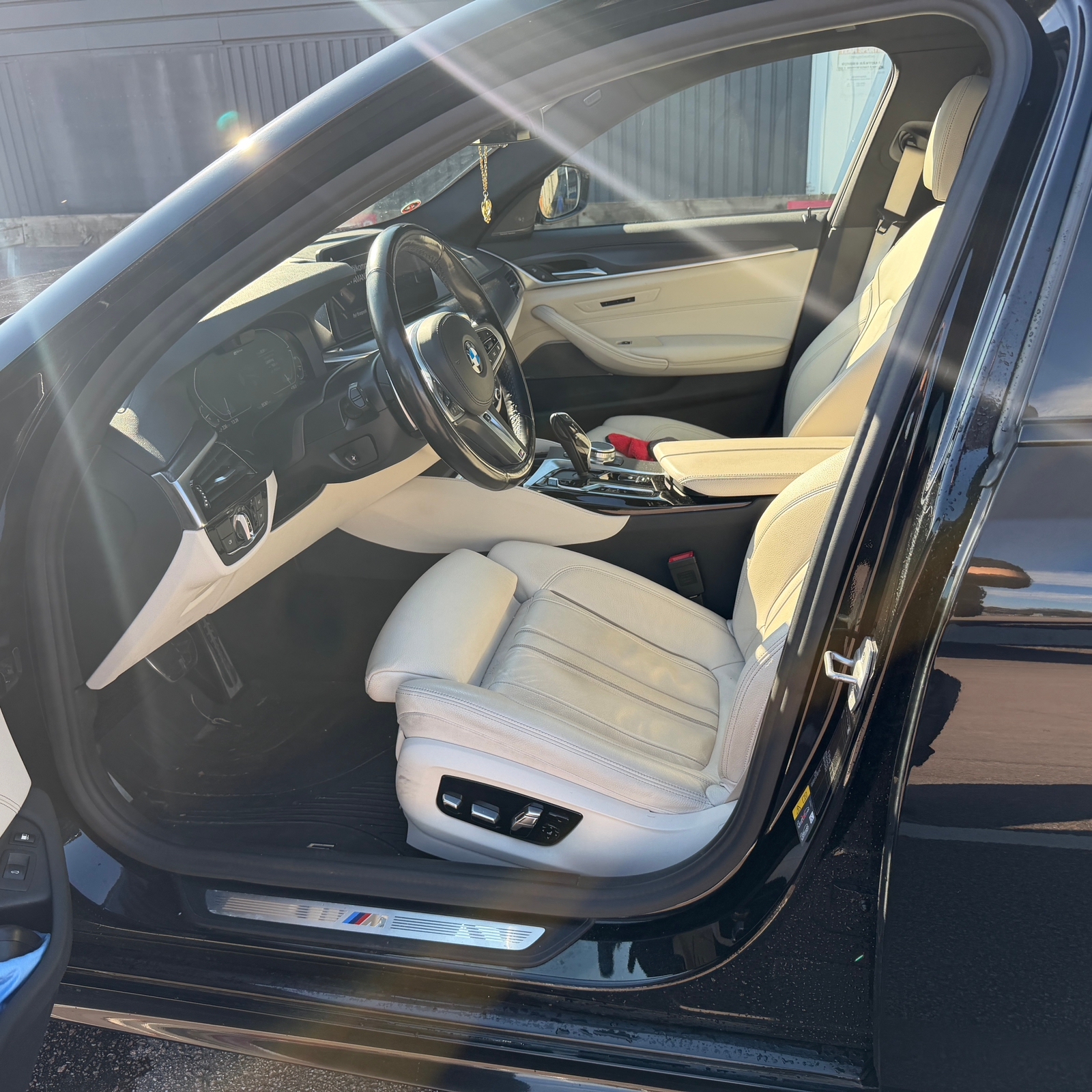BMW 530 e xDrive Touring Steptronic 2021, photo 3/10