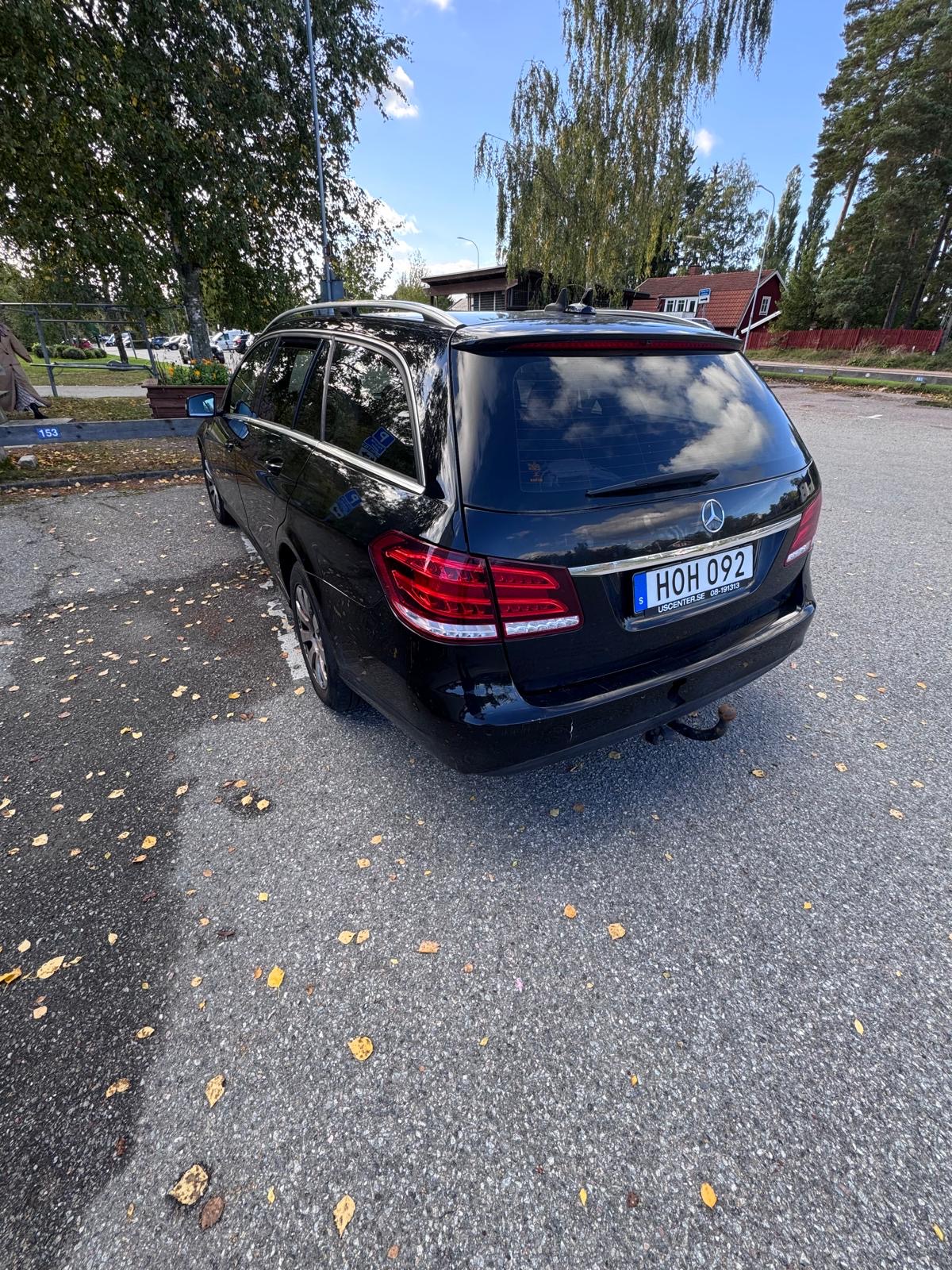 Mercedes-Benz E 220 T BlueTEC 9G-Tronic 2016, bild 2/9