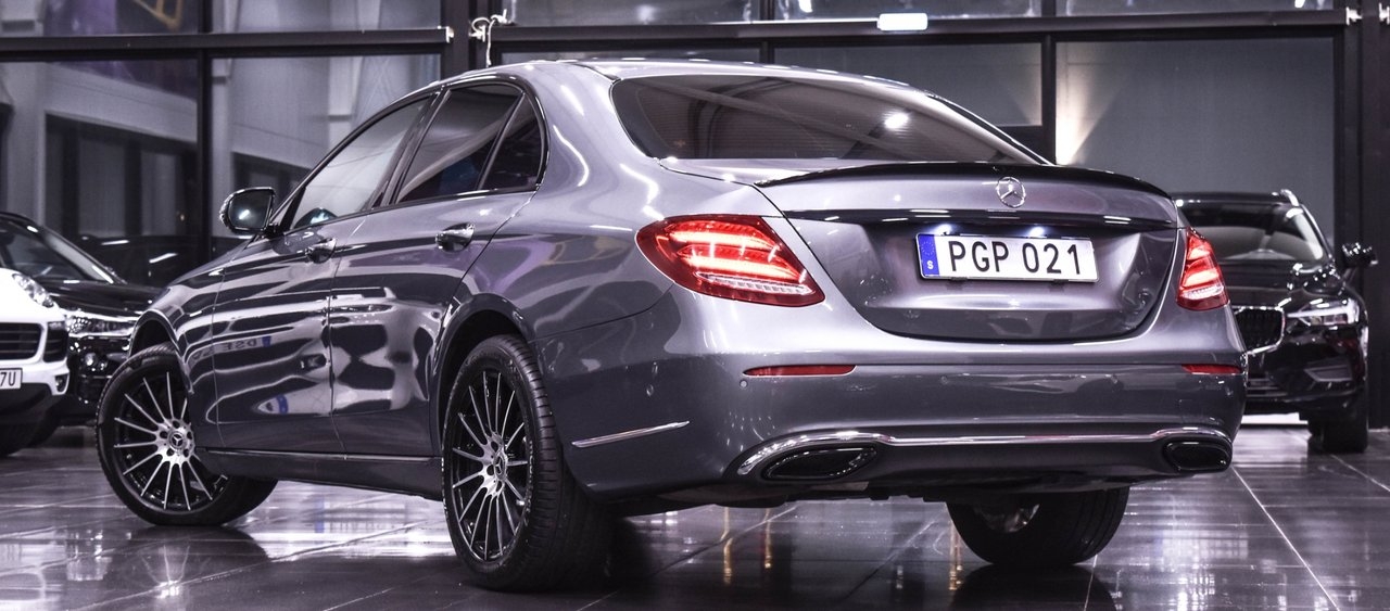 Mercedes-Benz E 2017, photo 2/10